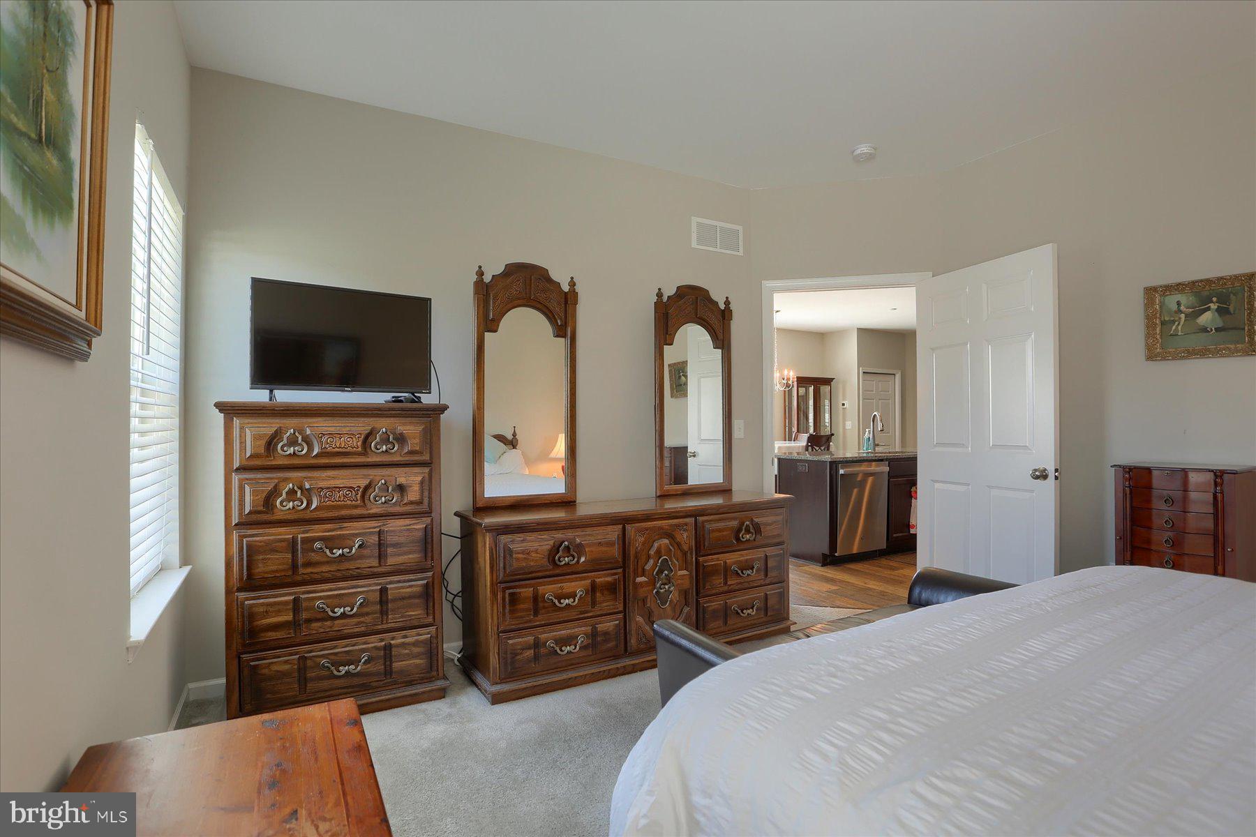 CHAMBERS POINTE - Residential