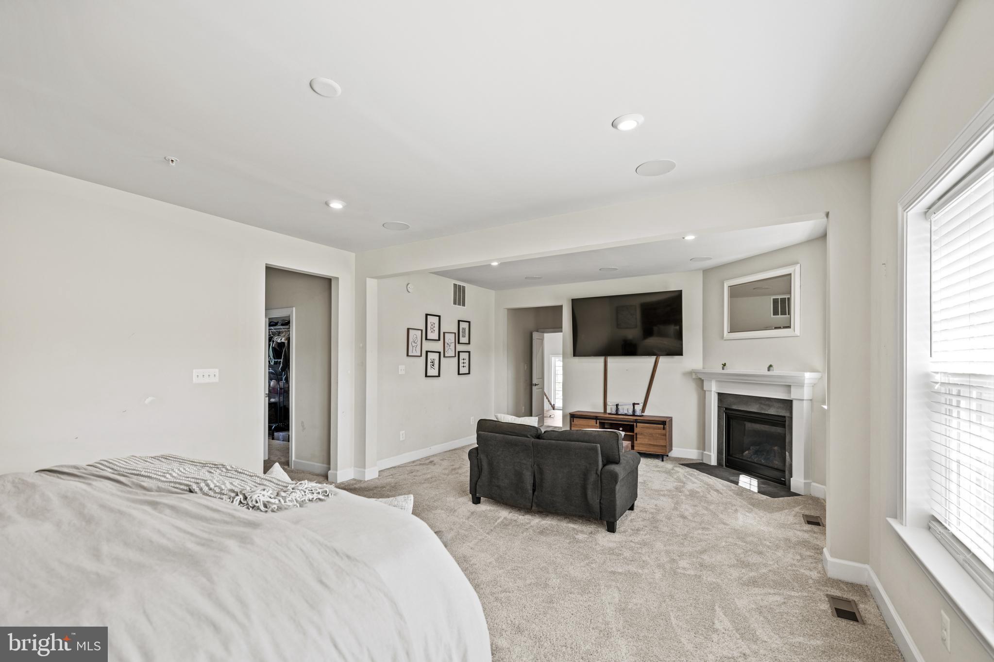 UPPER MARLBORO - Residential