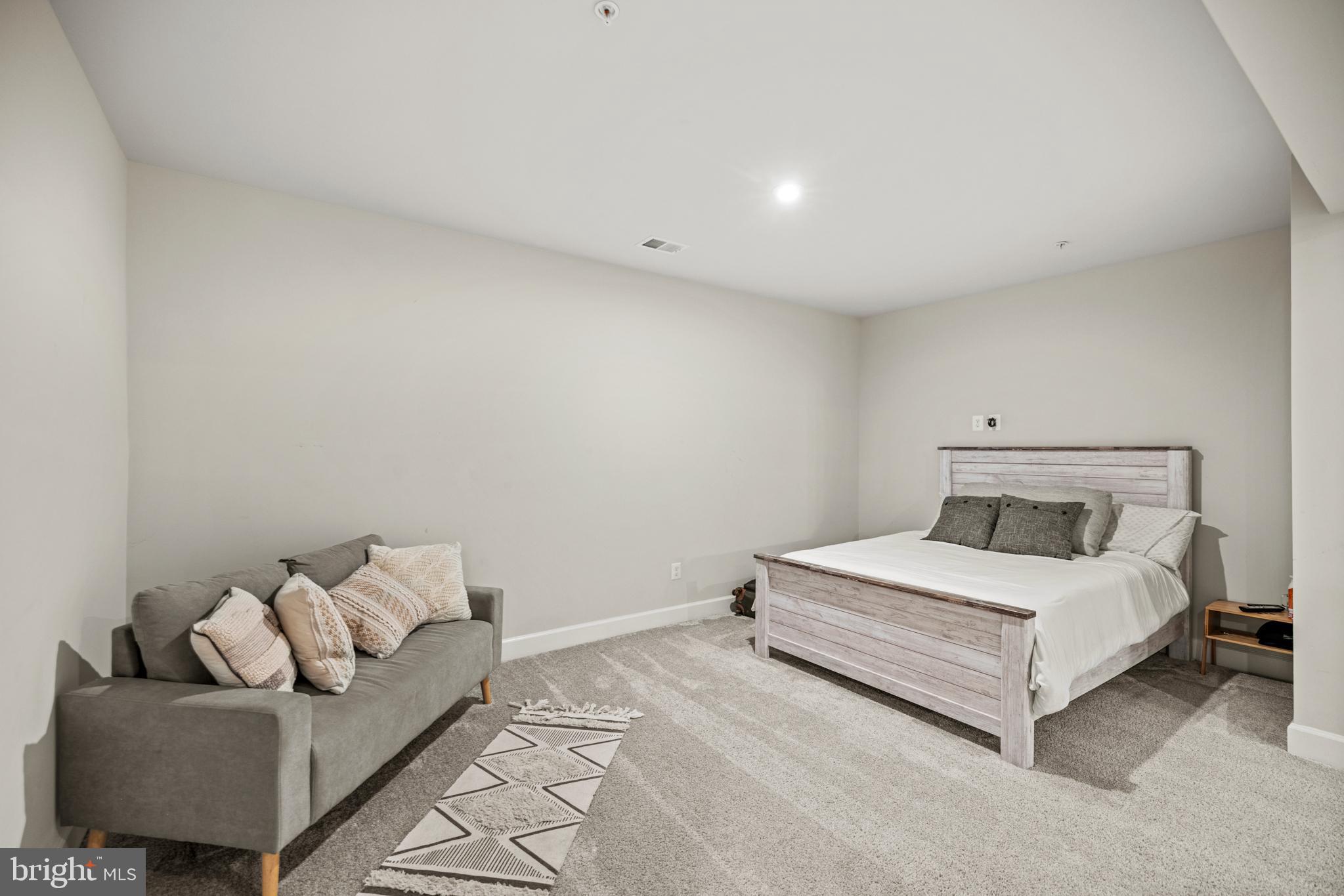 UPPER MARLBORO - Residential