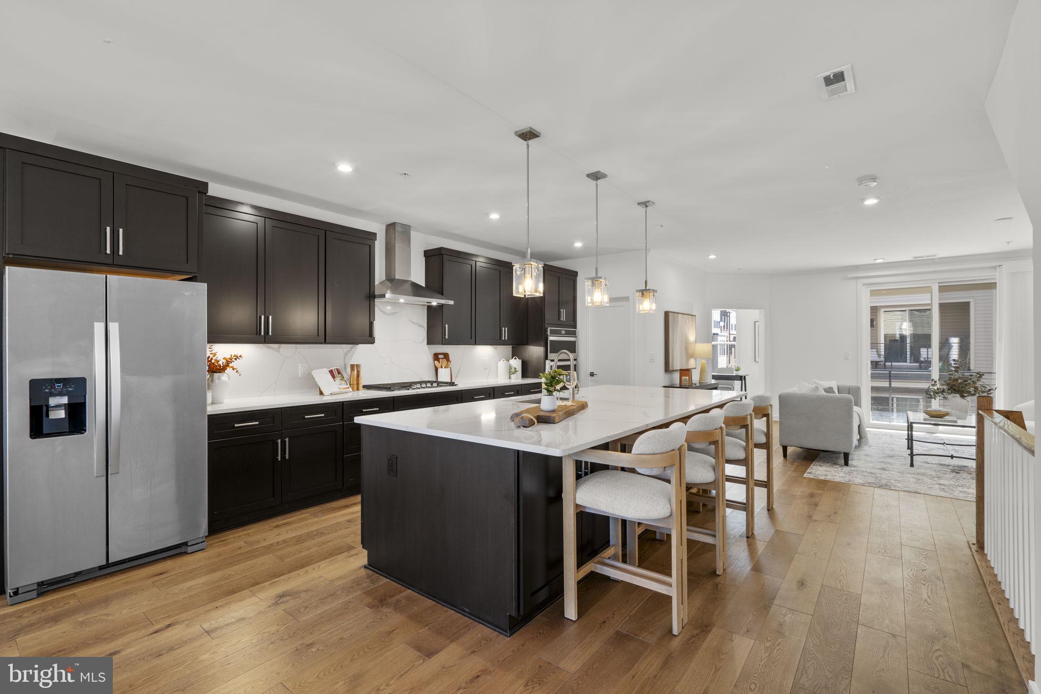 COMMONWEALTH PLACE AT WESTFIELDS - Residential