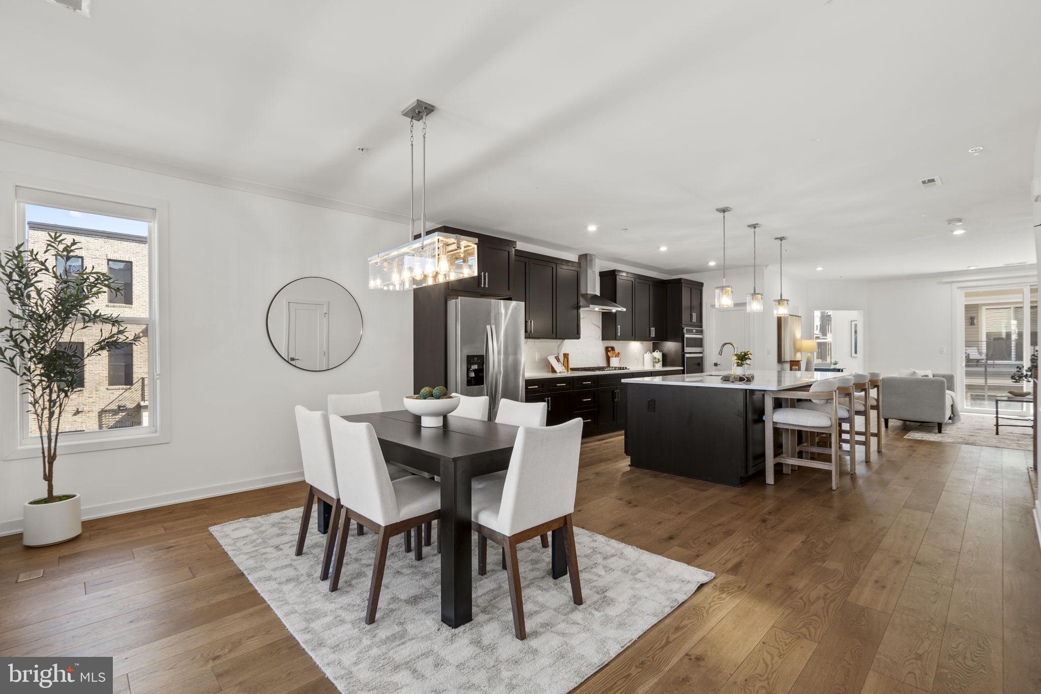 COMMONWEALTH PLACE AT WESTFIELDS - Residential