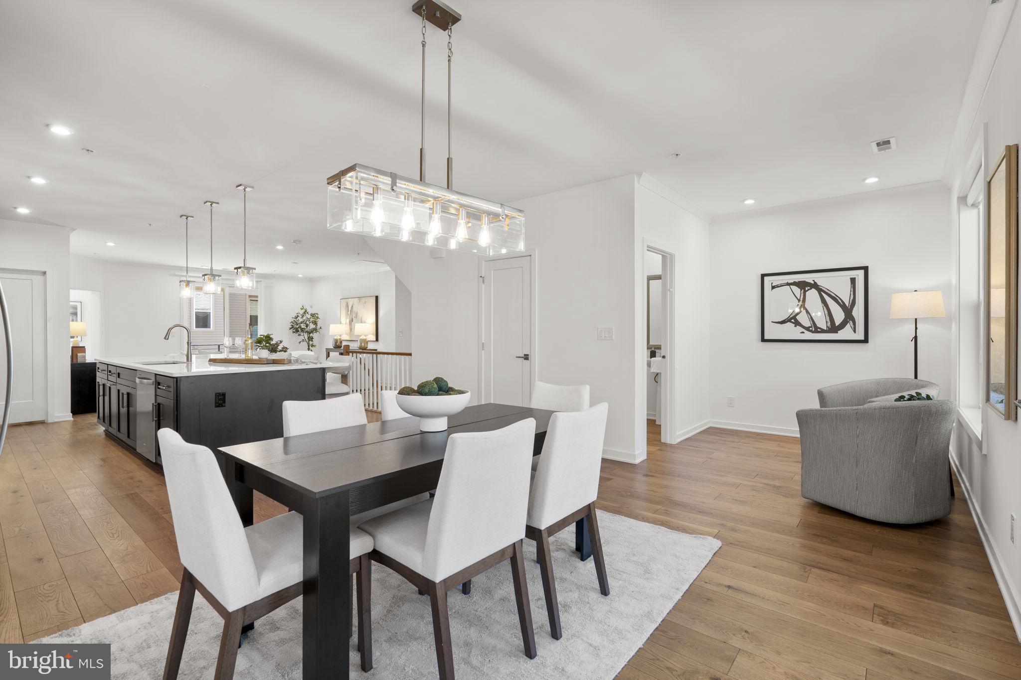 COMMONWEALTH PLACE AT WESTFIELDS - Residential