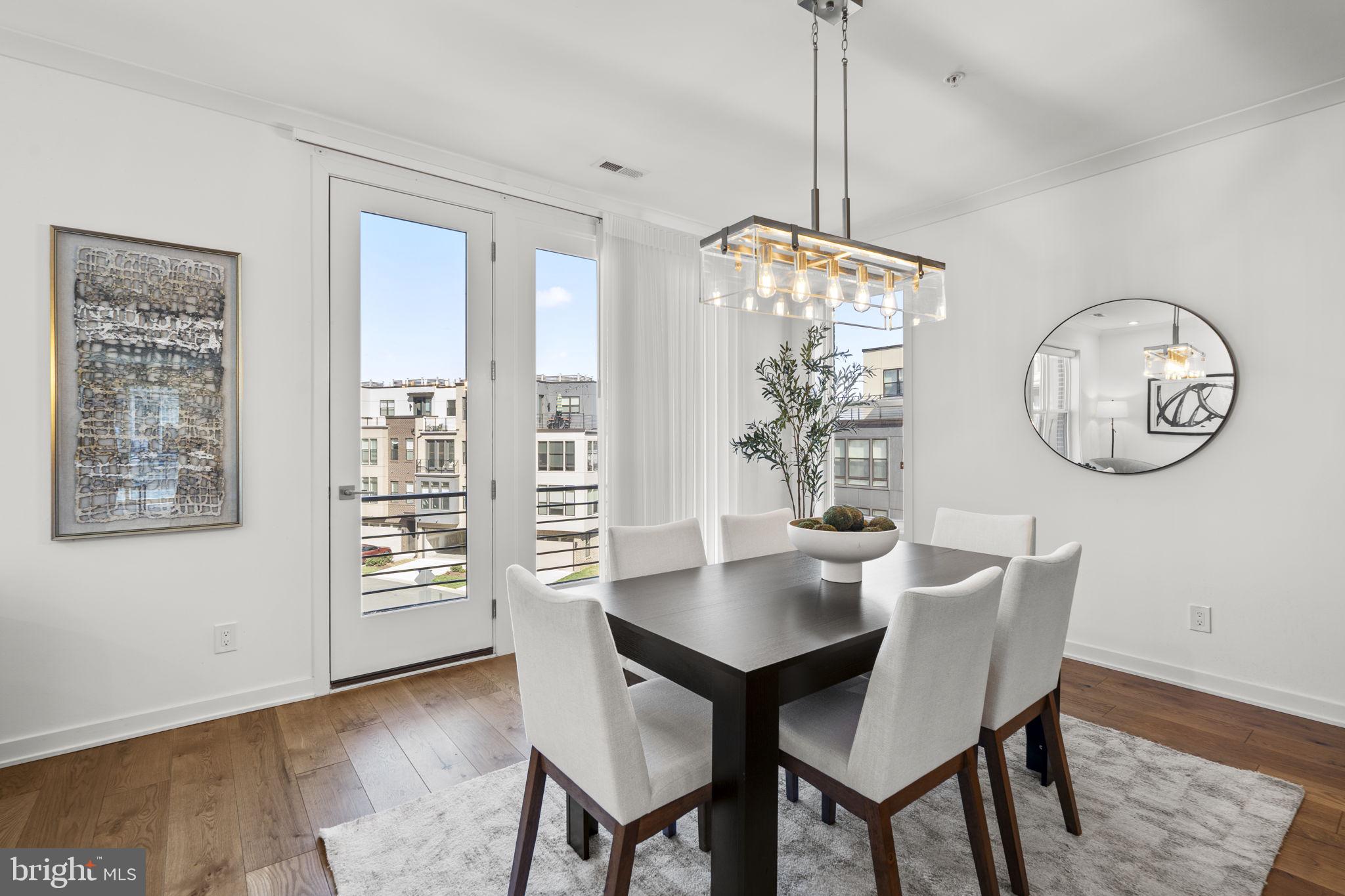 COMMONWEALTH PLACE AT WESTFIELDS - Residential