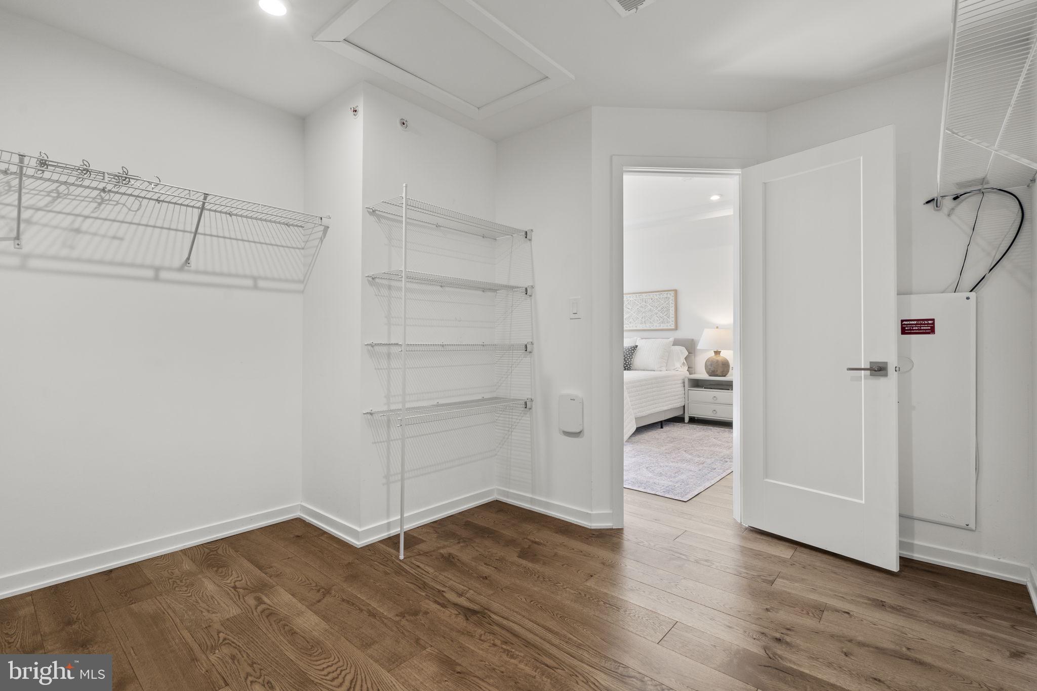 COMMONWEALTH PLACE AT WESTFIELDS - Residential