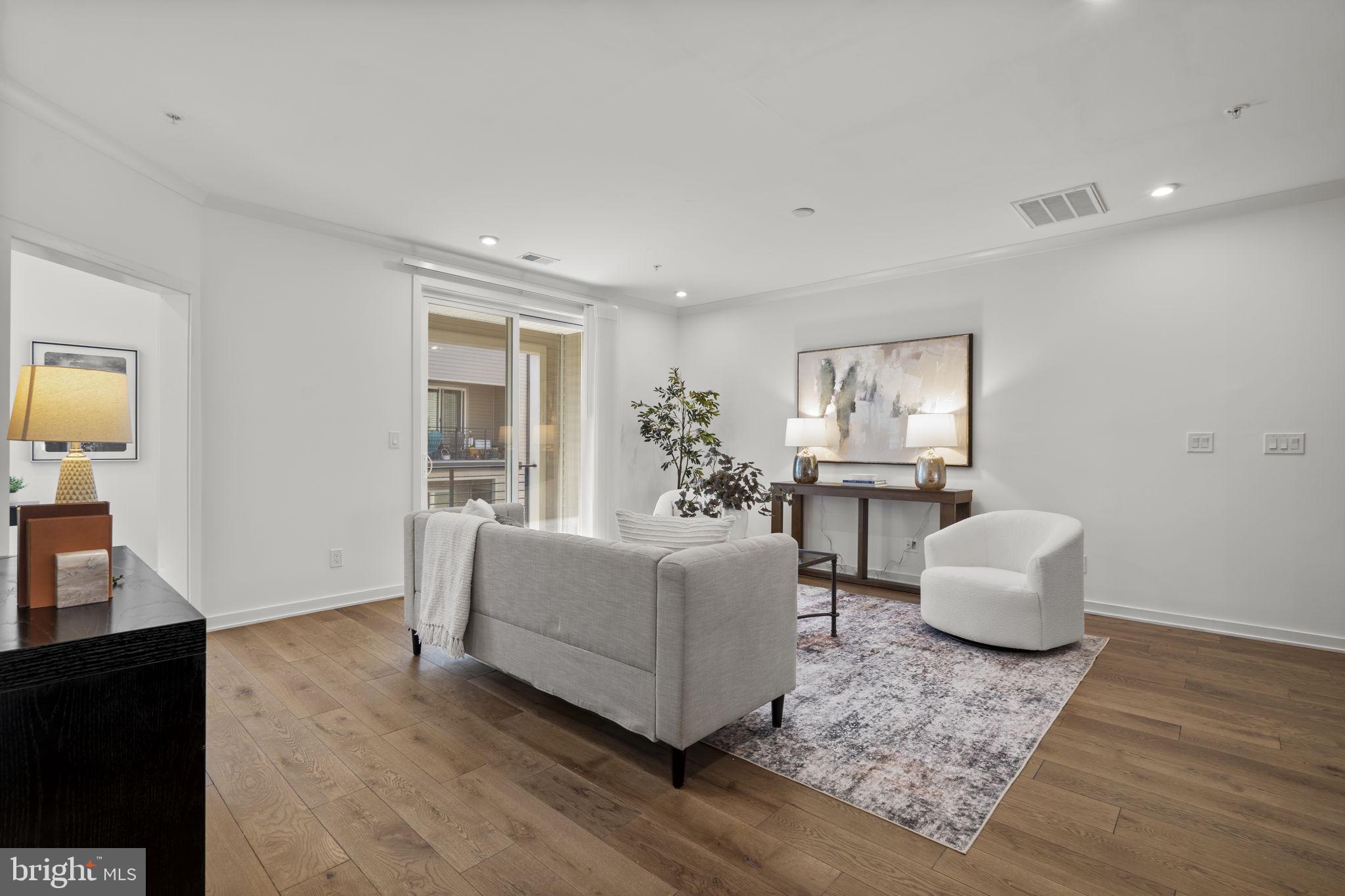 COMMONWEALTH PLACE AT WESTFIELDS - Residential