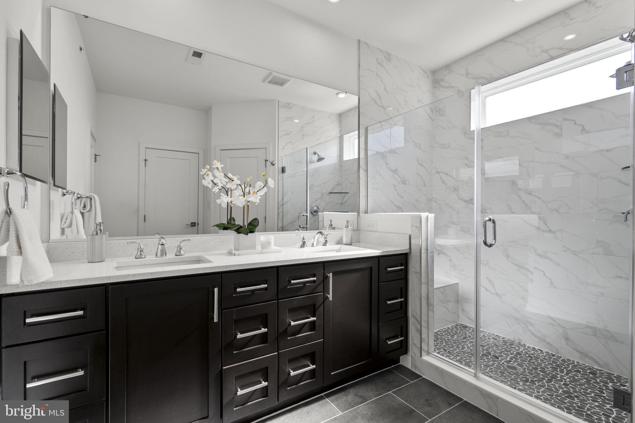 COMMONWEALTH PLACE AT WESTFIELDS - Residential