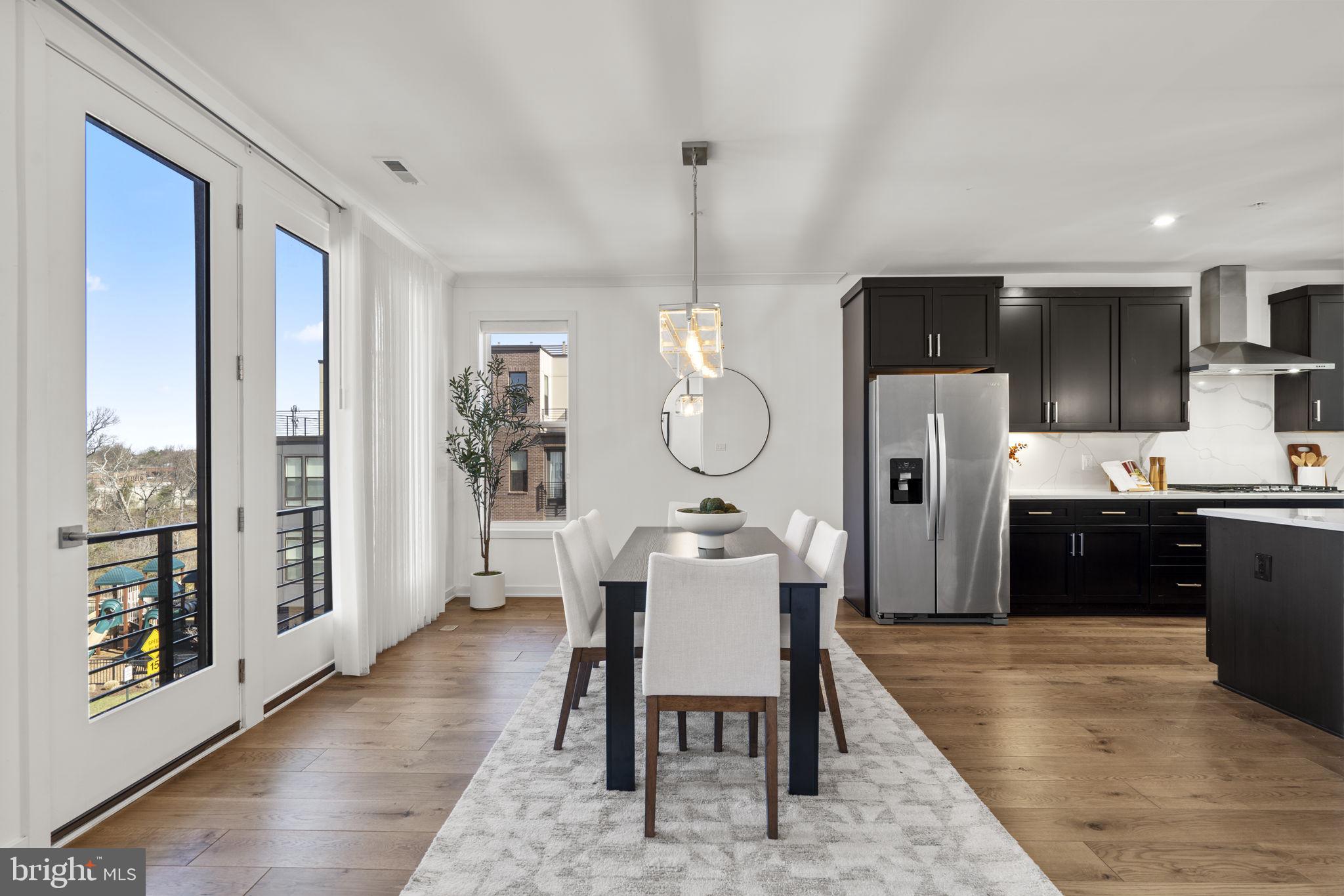 COMMONWEALTH PLACE AT WESTFIELDS - Residential