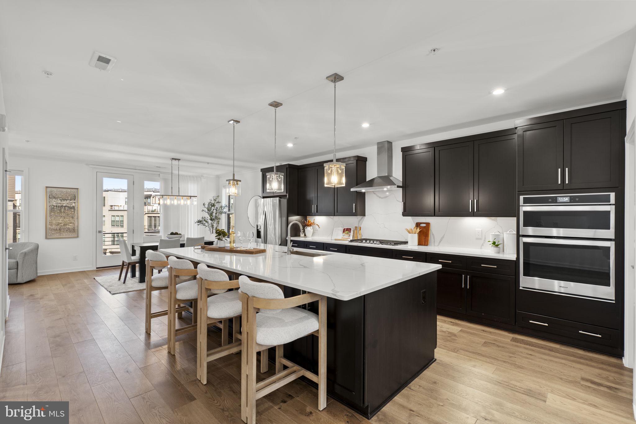 COMMONWEALTH PLACE AT WESTFIELDS - Residential