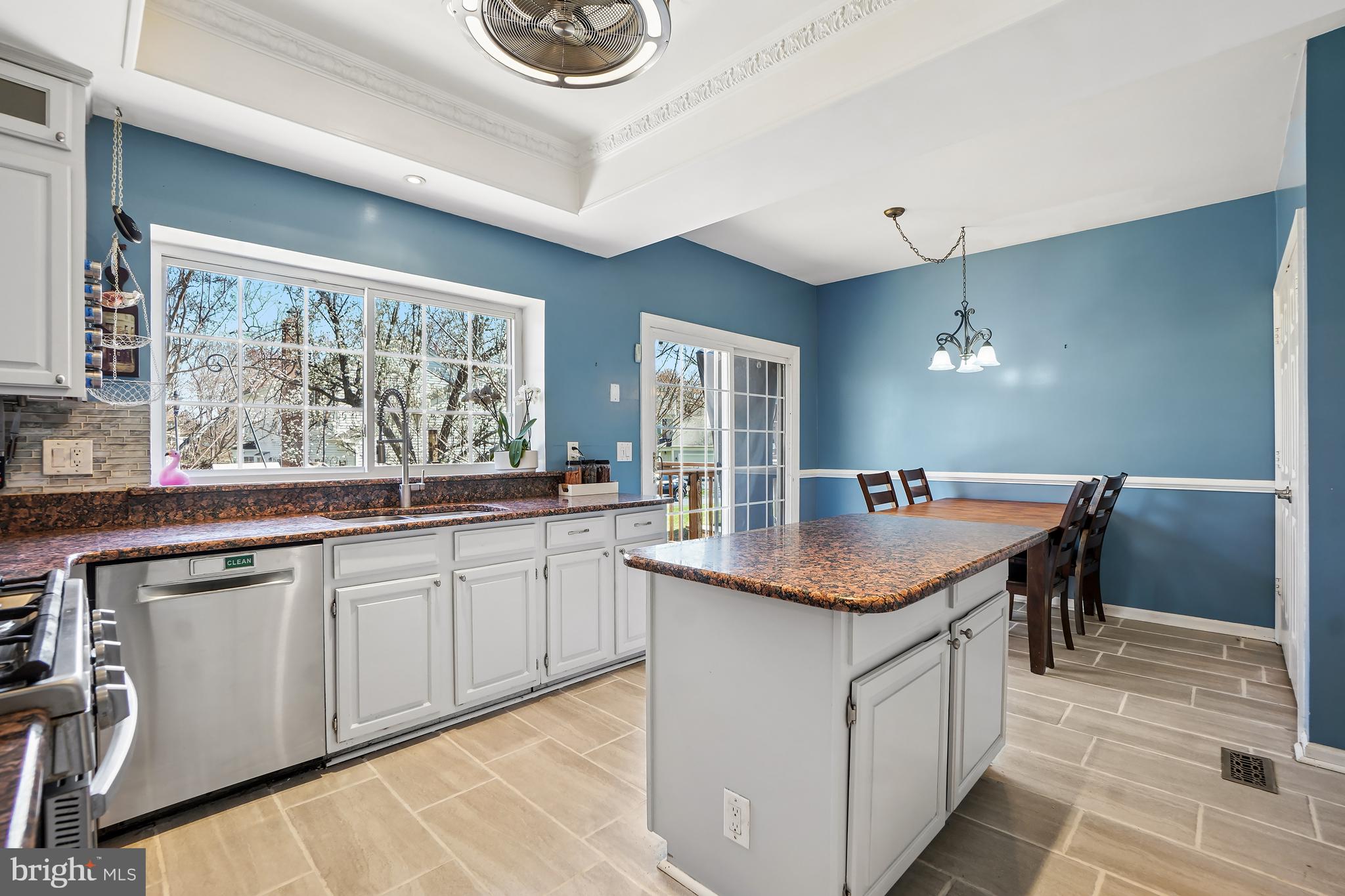 TWIN OAKS FARM - Residential