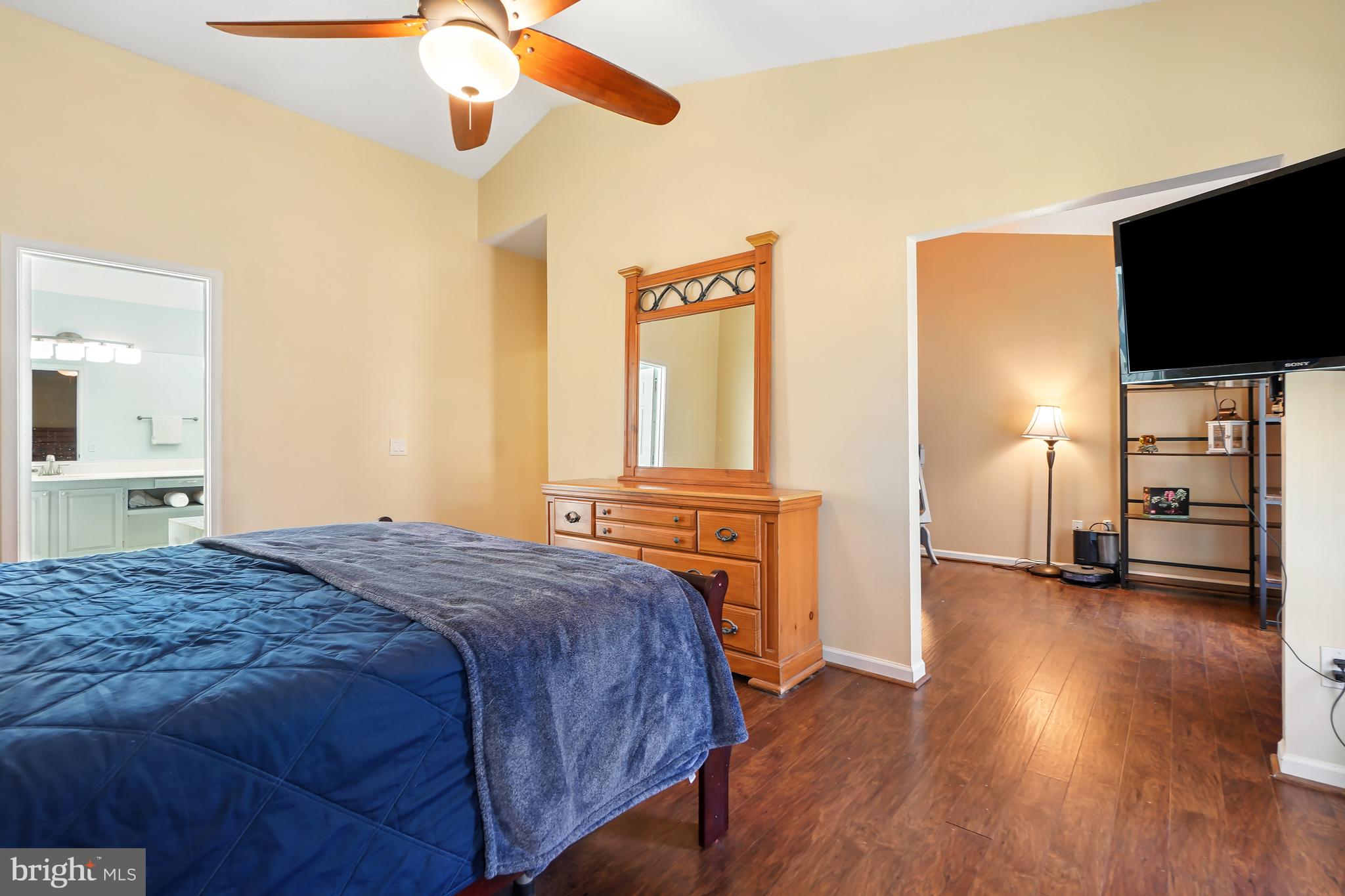 TWIN OAKS FARM - Residential