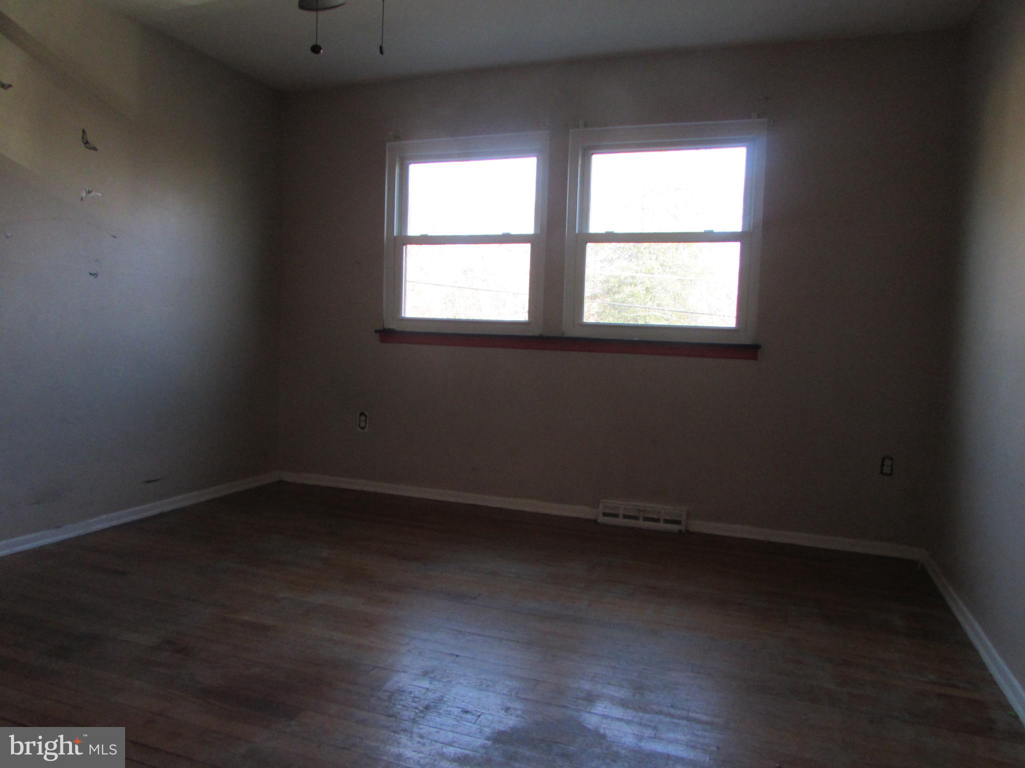 FORT WASHINGTON ESTATES - Residential