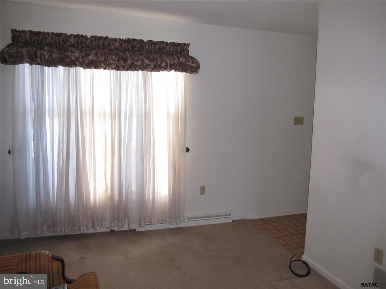 MEADOWS - Residential