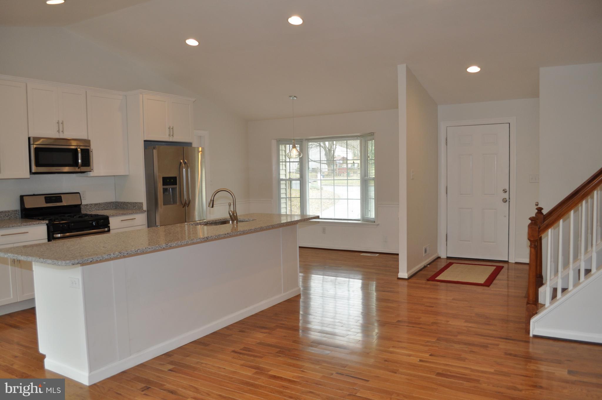 WILLIAMSBURG VILLAGE - Residential Lease