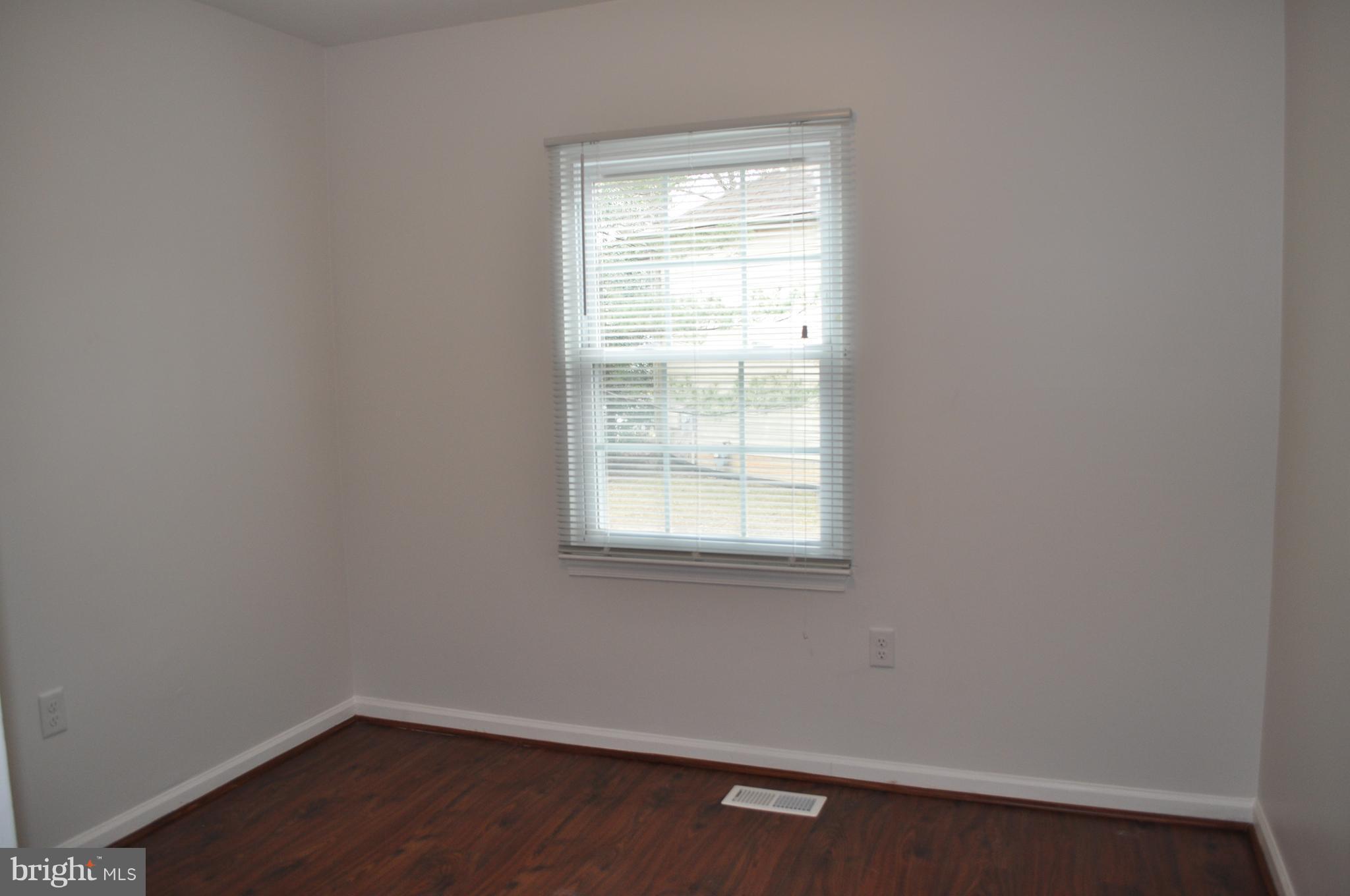 WILLIAMSBURG VILLAGE - Residential Lease