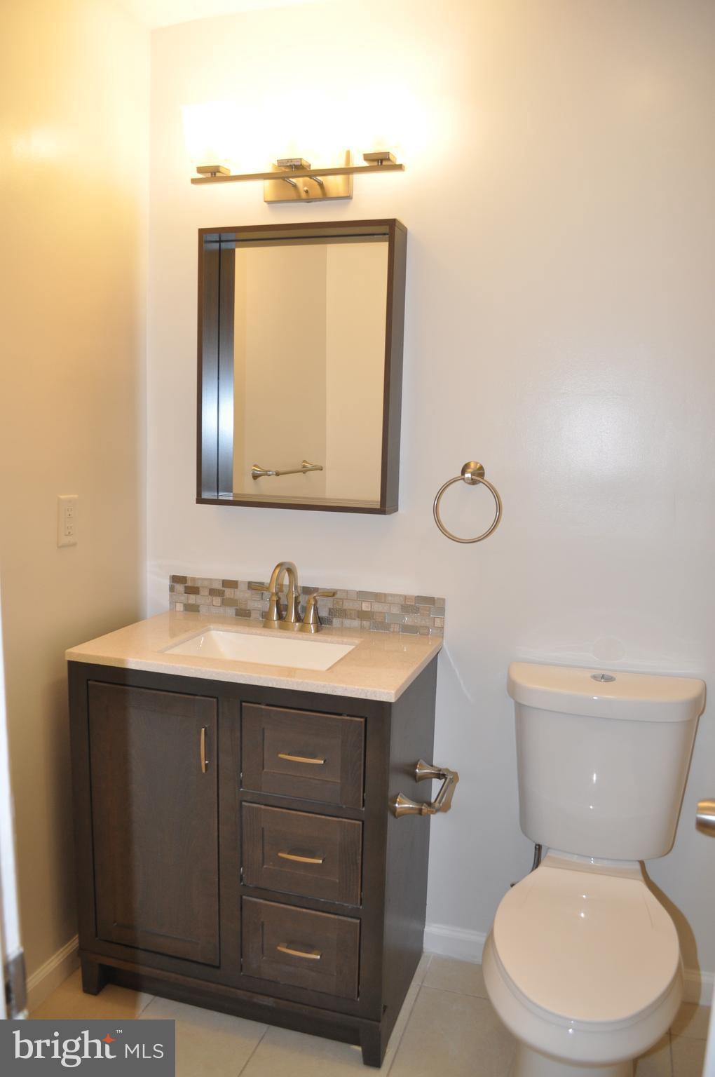 WILLIAMSBURG VILLAGE - Residential Lease