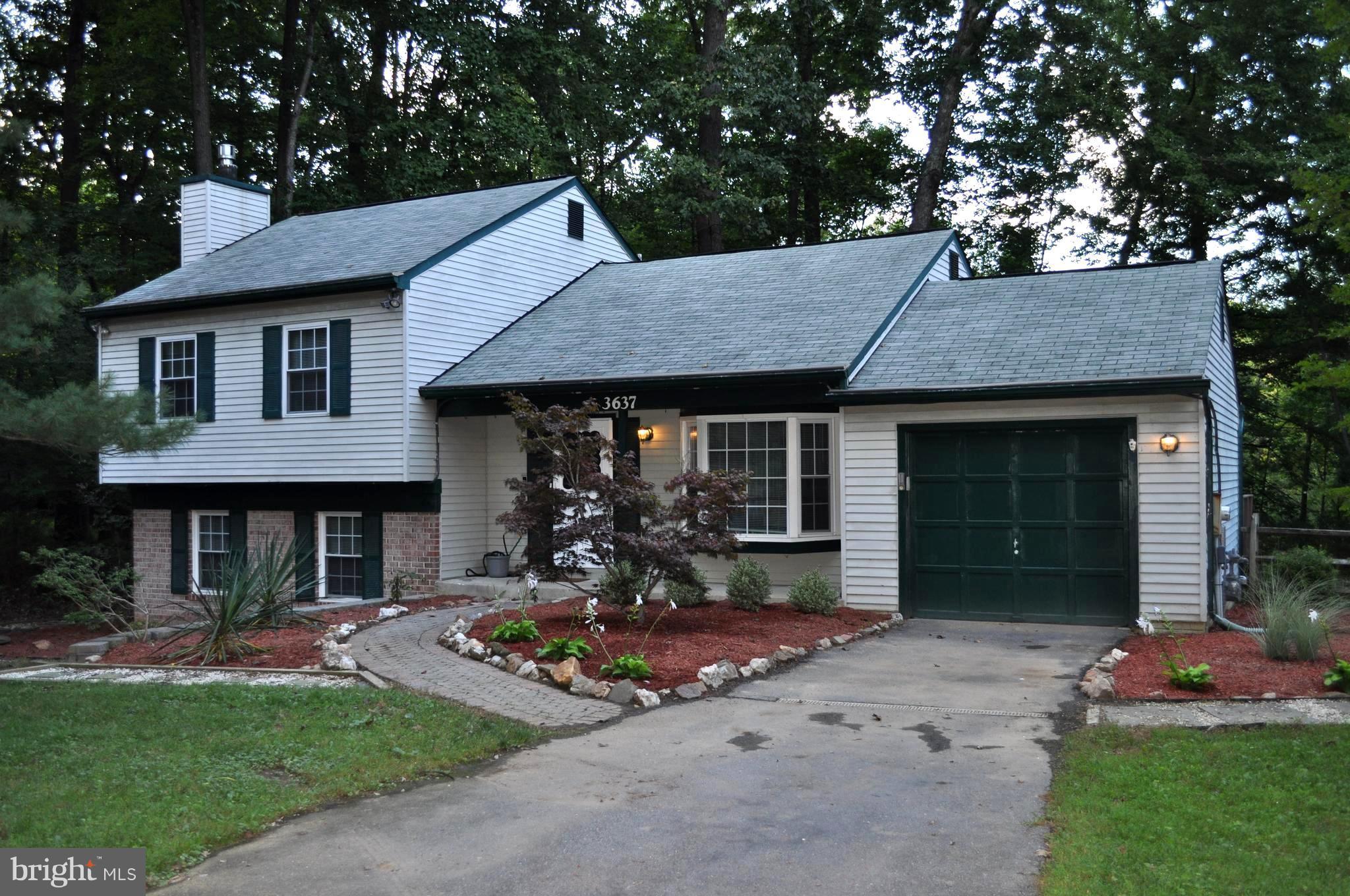 WILLIAMSBURG VILLAGE - Residential Lease