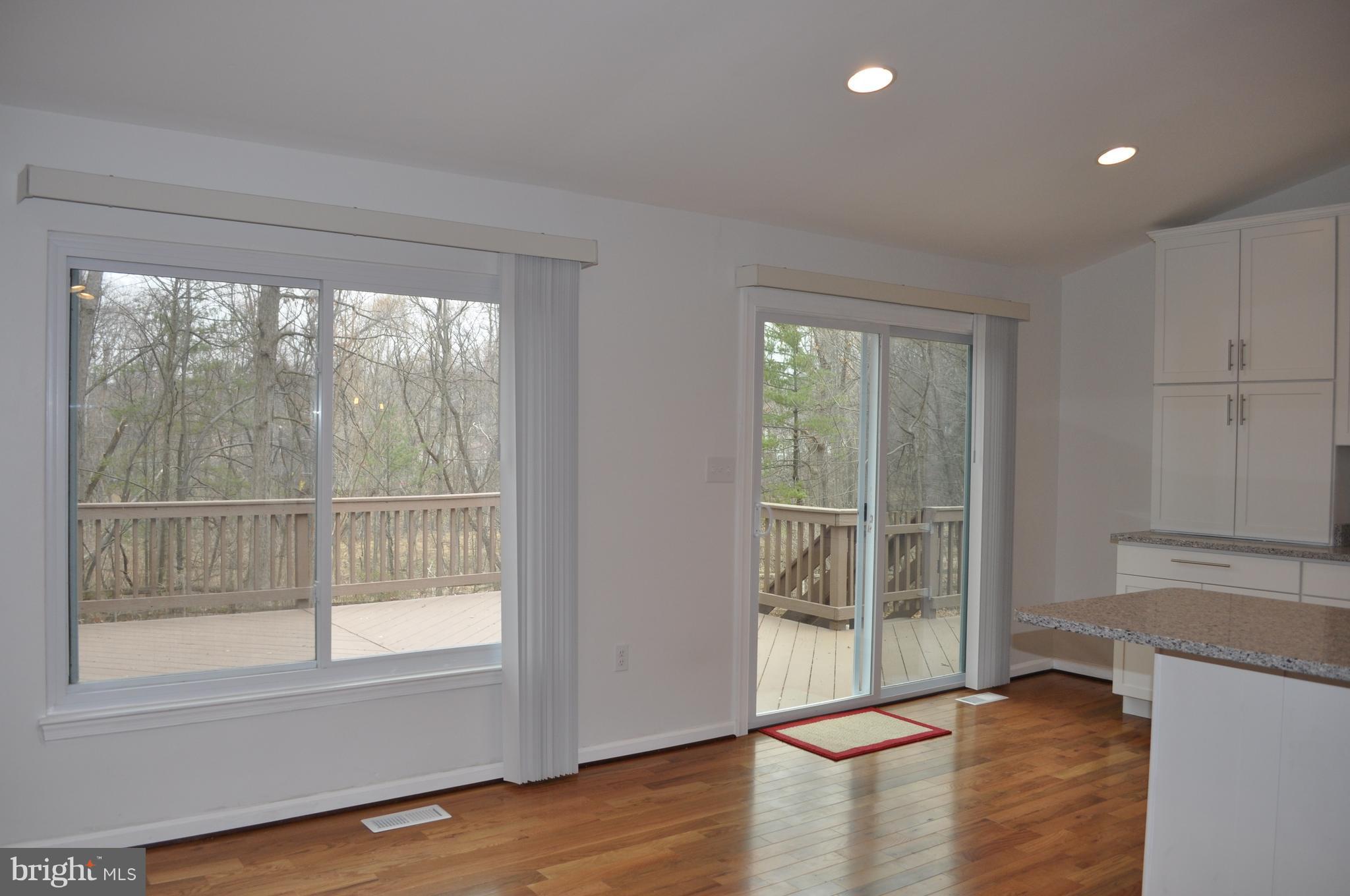 WILLIAMSBURG VILLAGE - Residential Lease