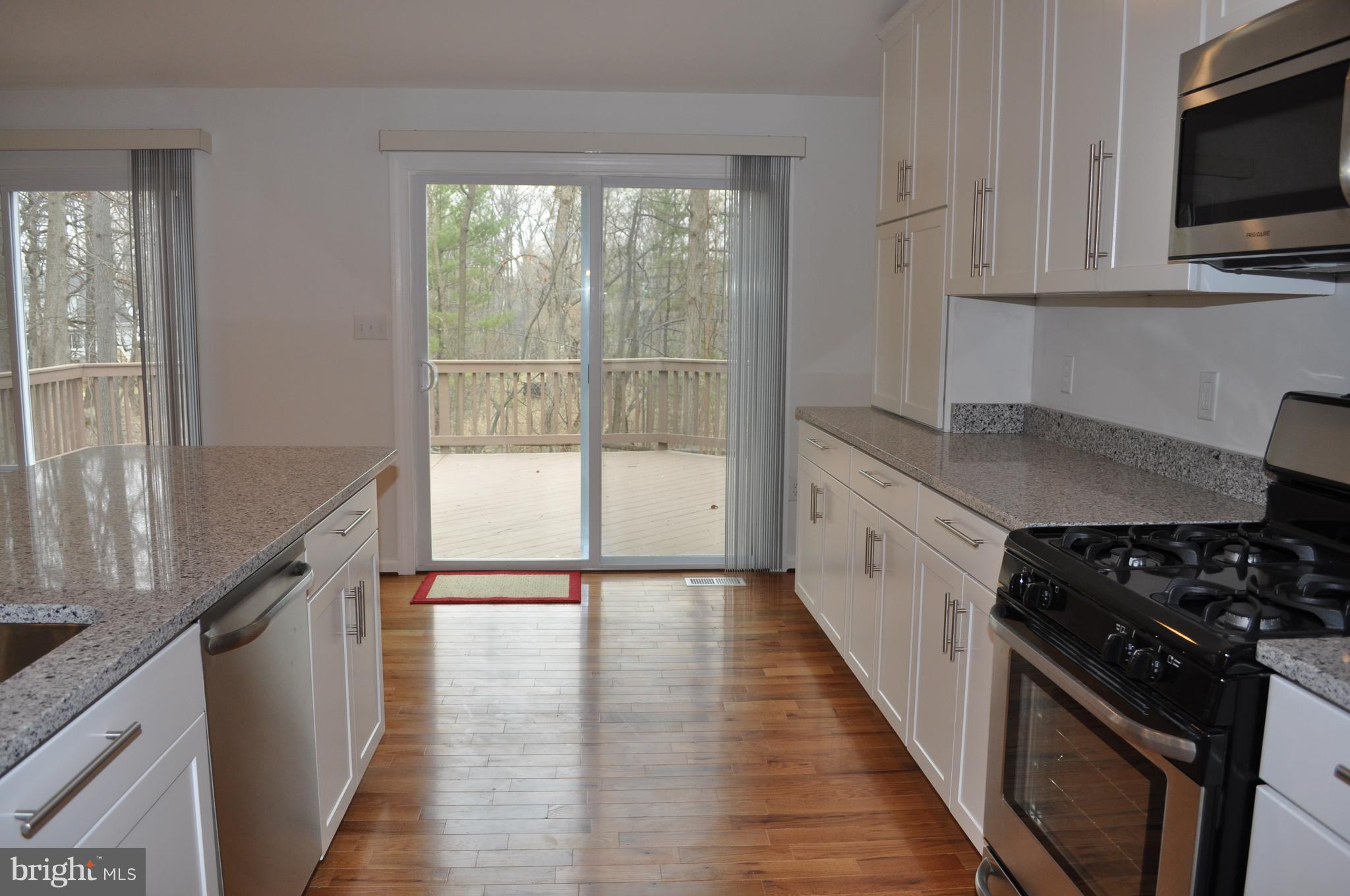 WILLIAMSBURG VILLAGE - Residential Lease