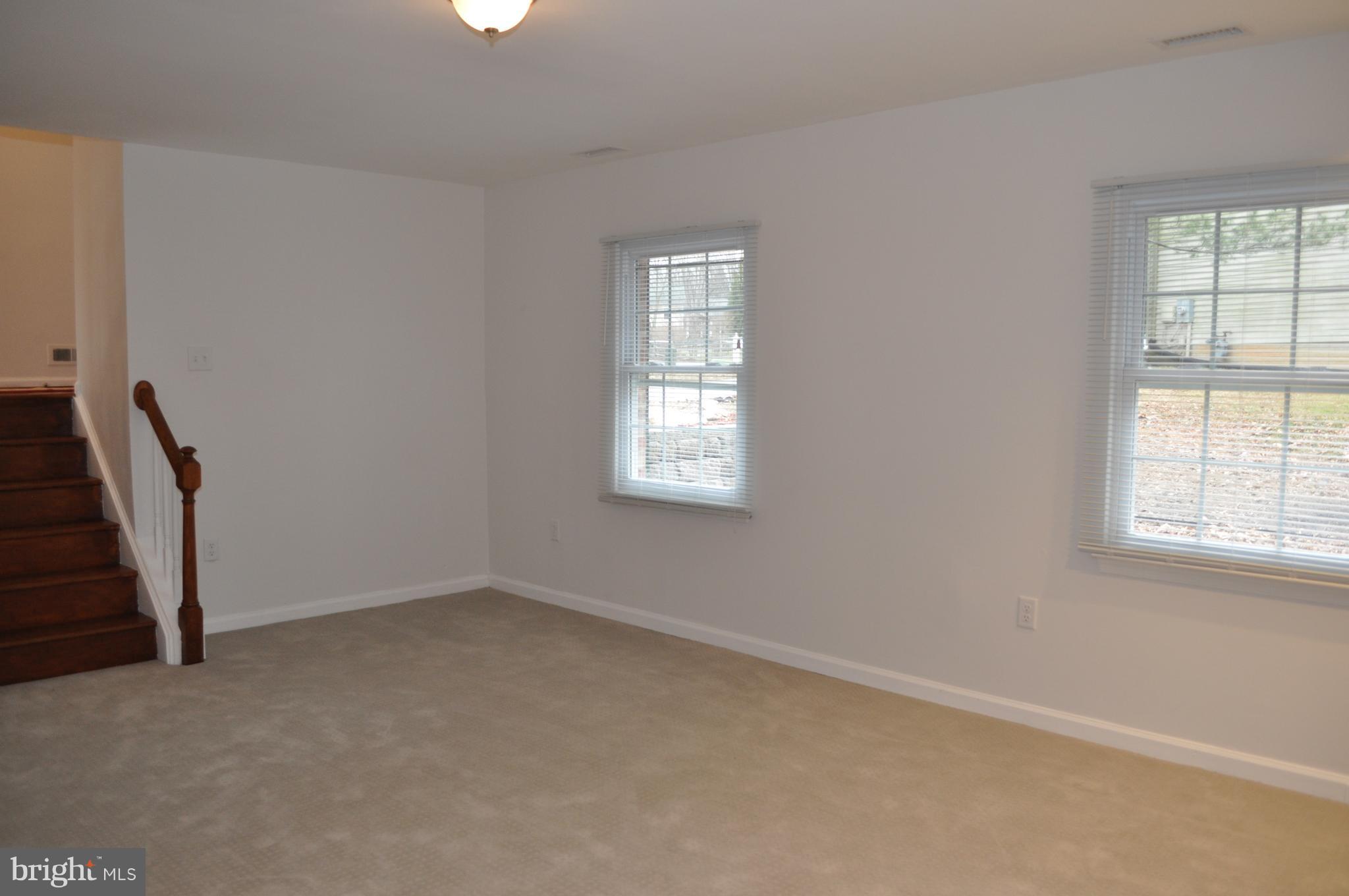 WILLIAMSBURG VILLAGE - Residential Lease