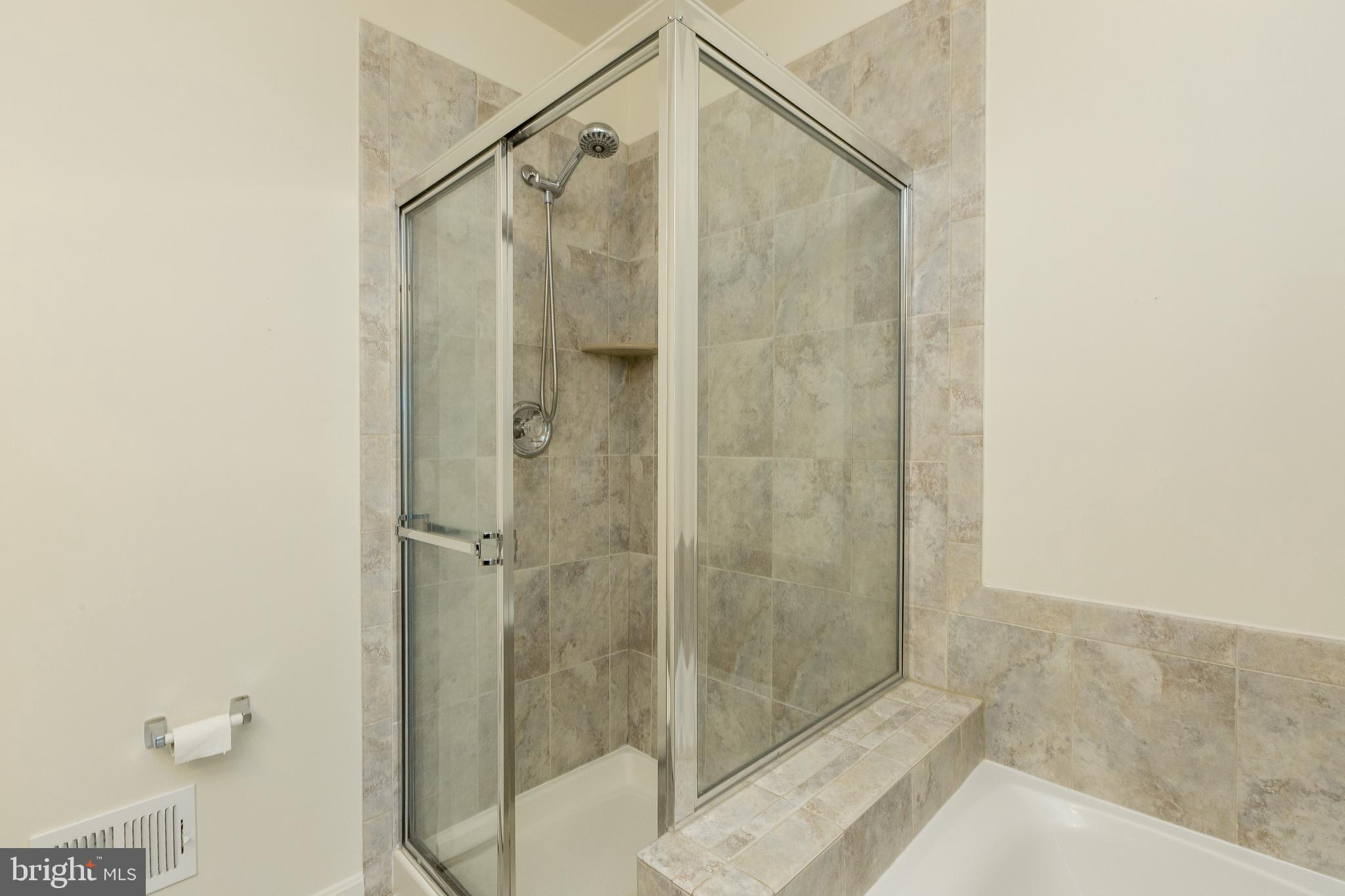 ARORA HILLS - Residential Lease