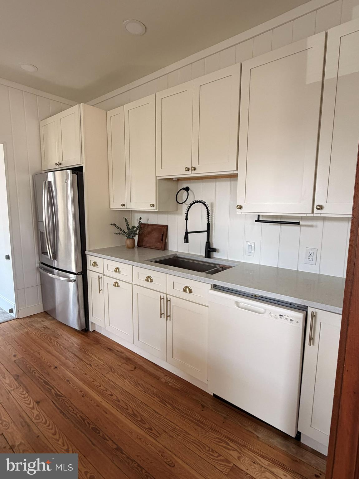 AKRON BOROUGH - Residential