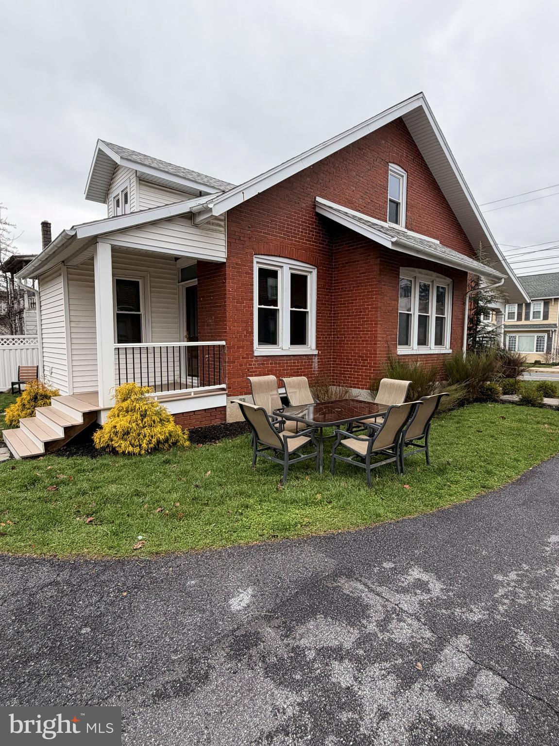 AKRON BOROUGH - Residential