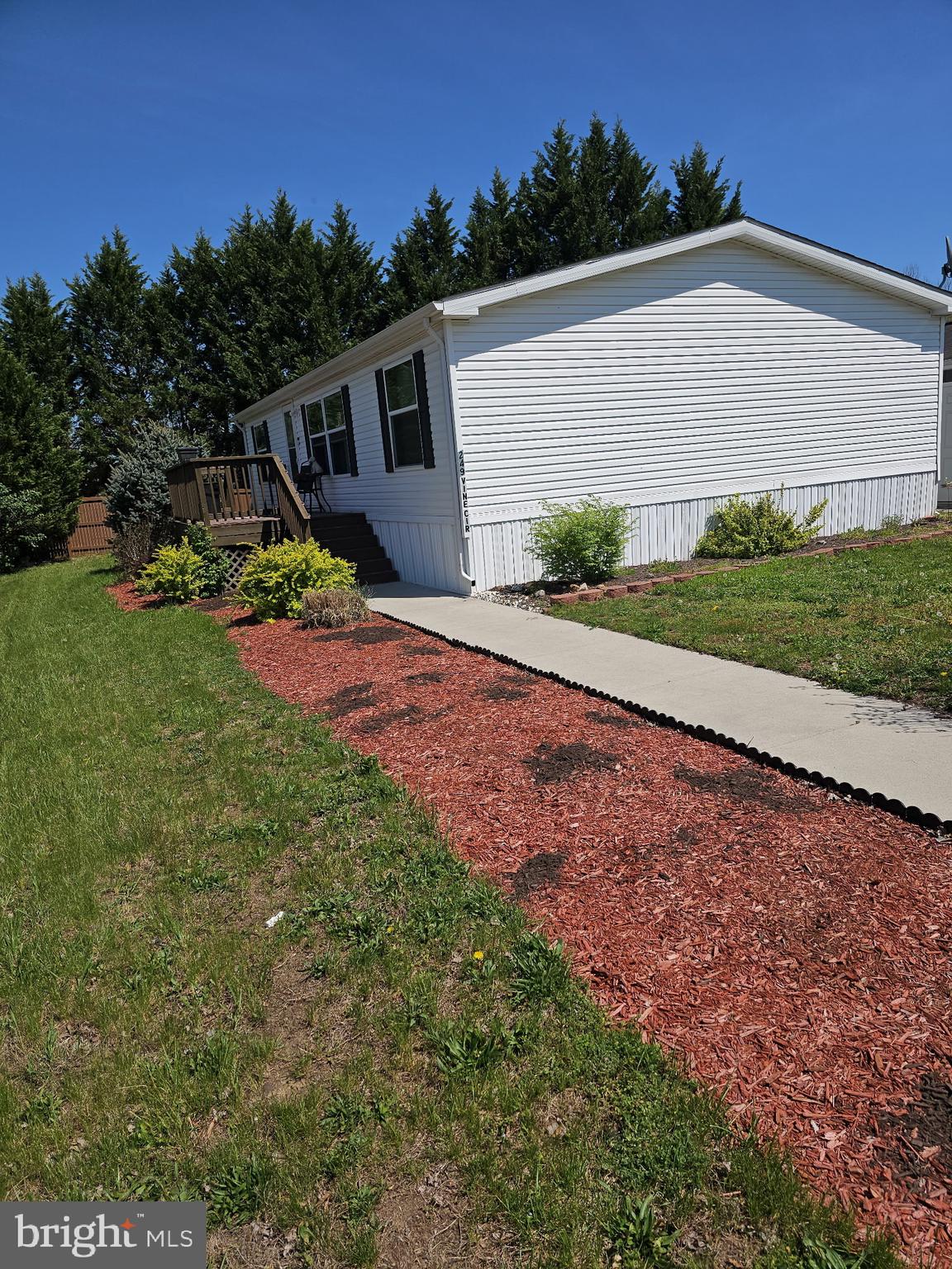 249 VINE CIRCLE