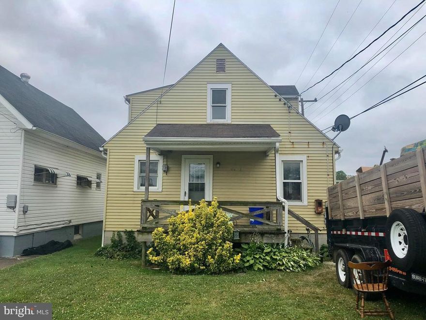 With some minor touches, make this one your own. Hardwood floors throughout most of the home. Finish them back to their original beauty. Eat in kitchen plus formal dining room. Main floor bedroom plus two on second floor. Nice flat back yard.