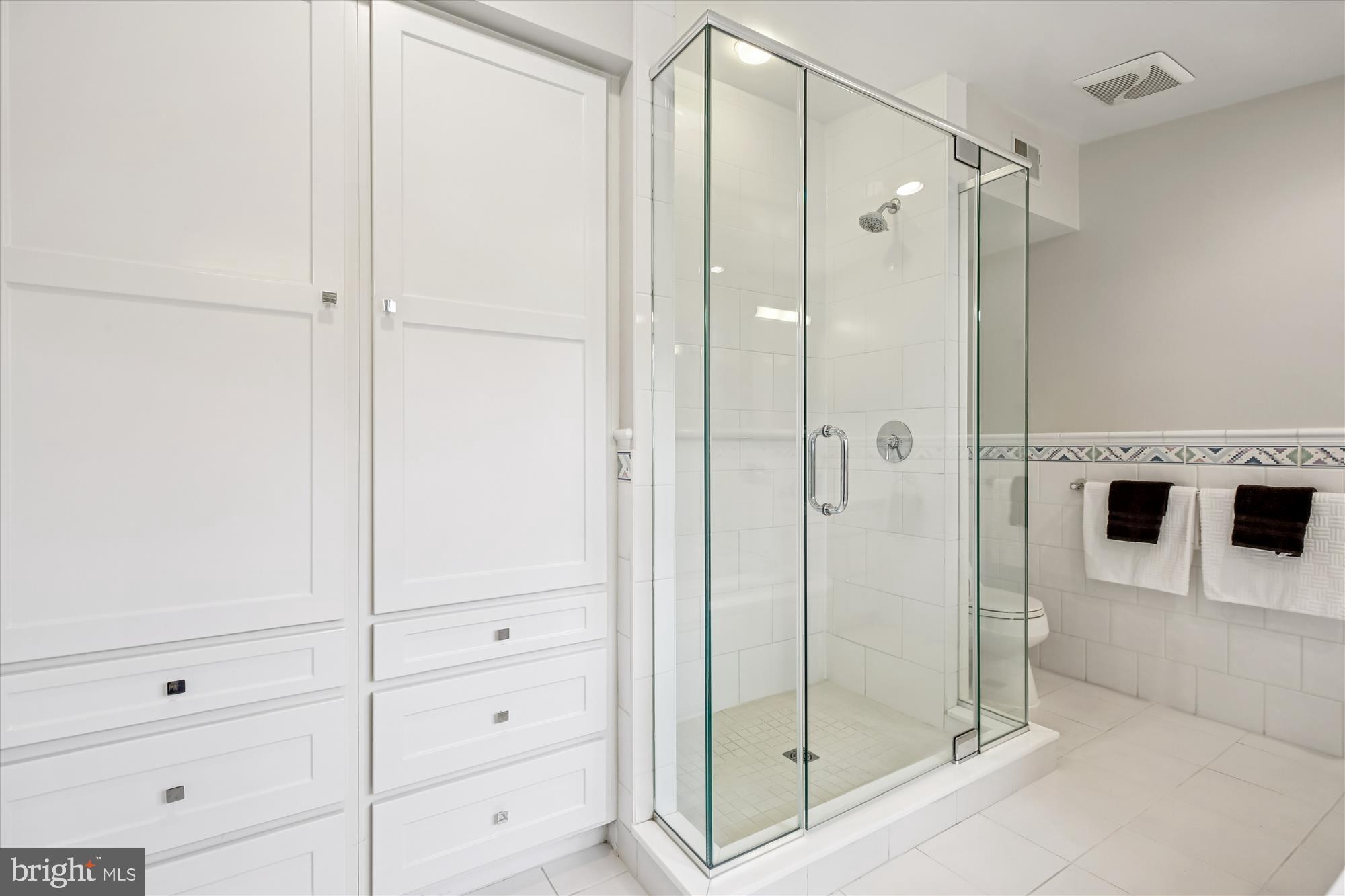 MAPLEWOOD - Residential