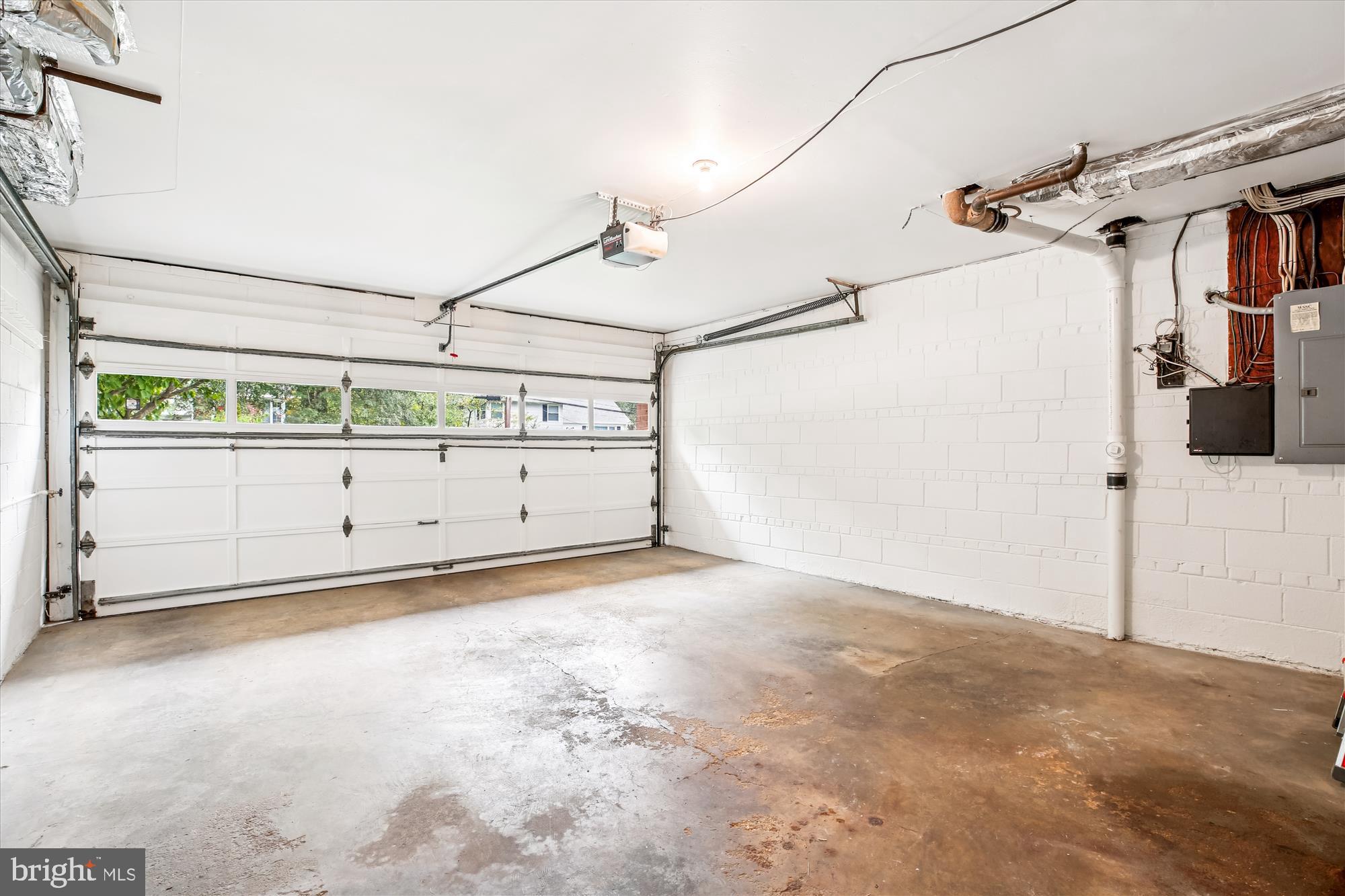 MAPLEWOOD - Residential