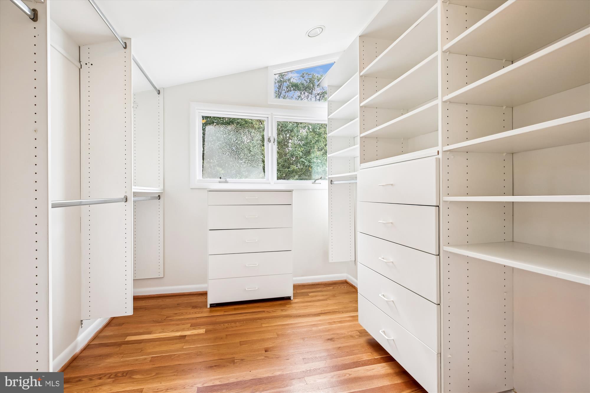 MAPLEWOOD - Residential