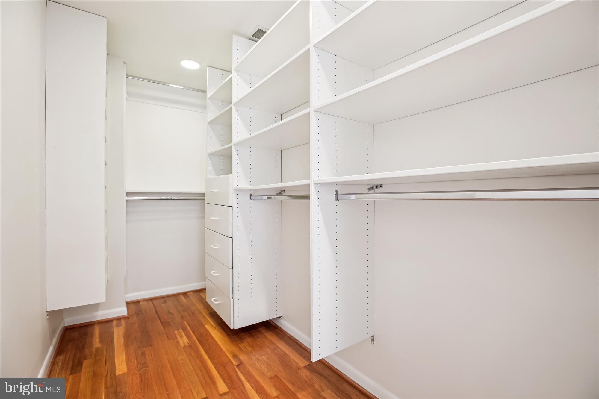 MAPLEWOOD - Residential