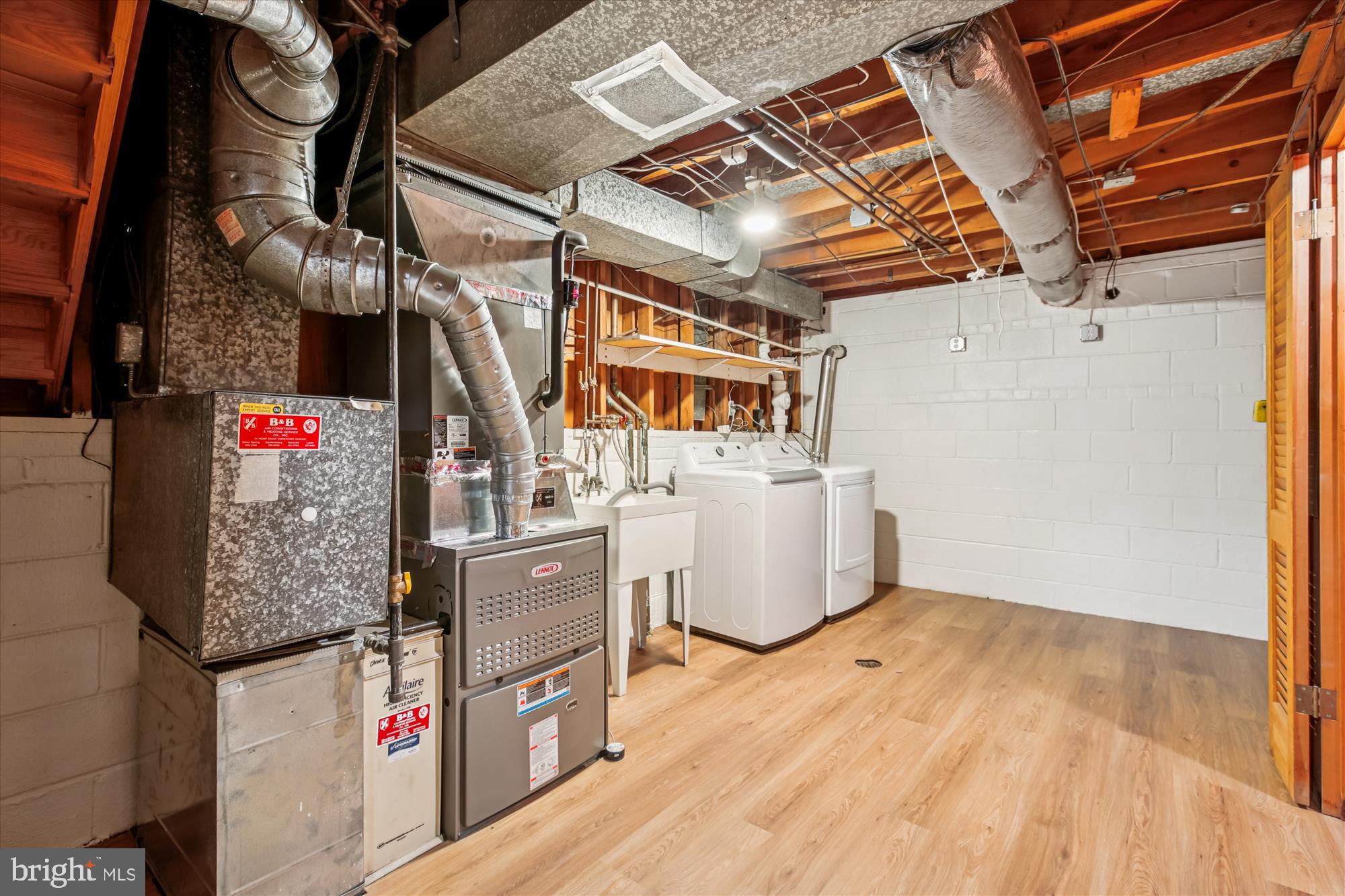 MAPLEWOOD - Residential