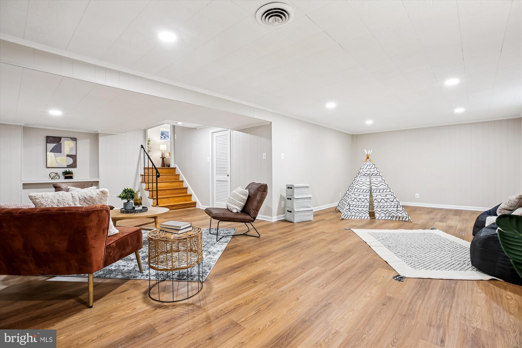 MAPLEWOOD - Residential