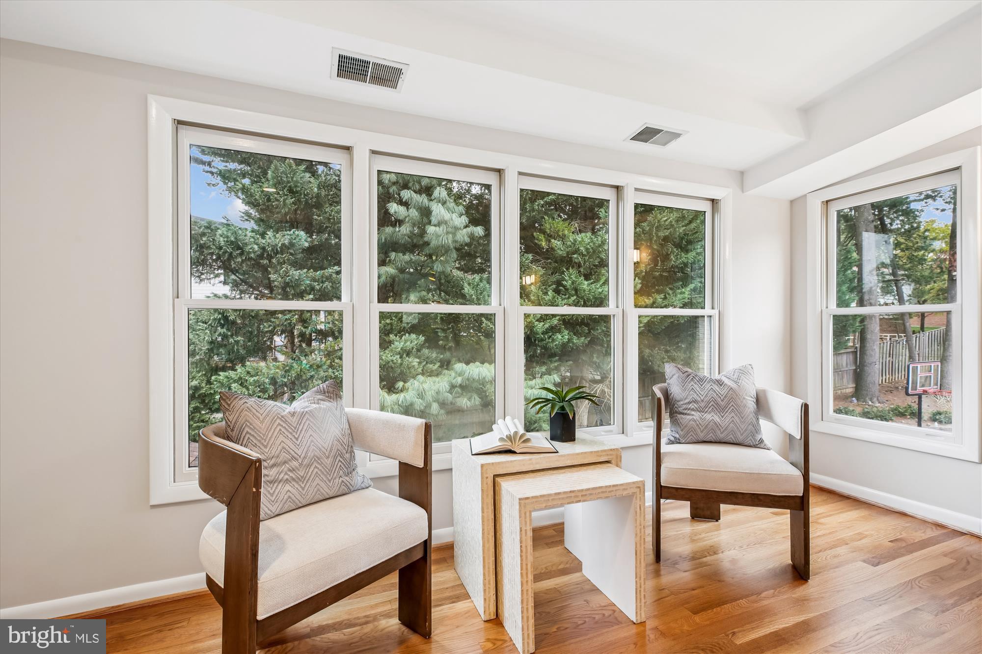 MAPLEWOOD - Residential