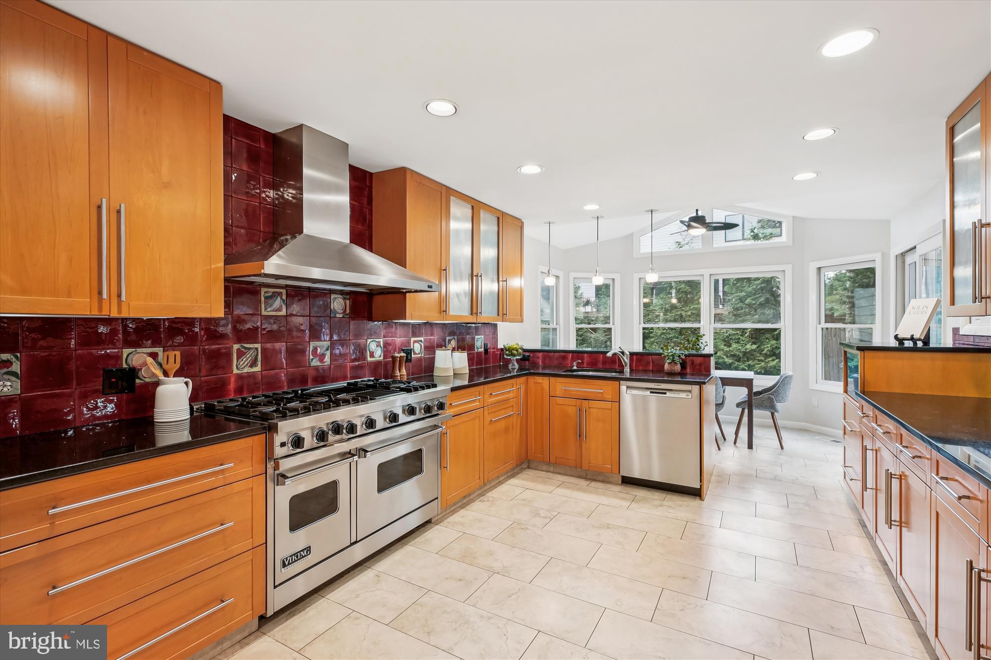 MAPLEWOOD - Residential