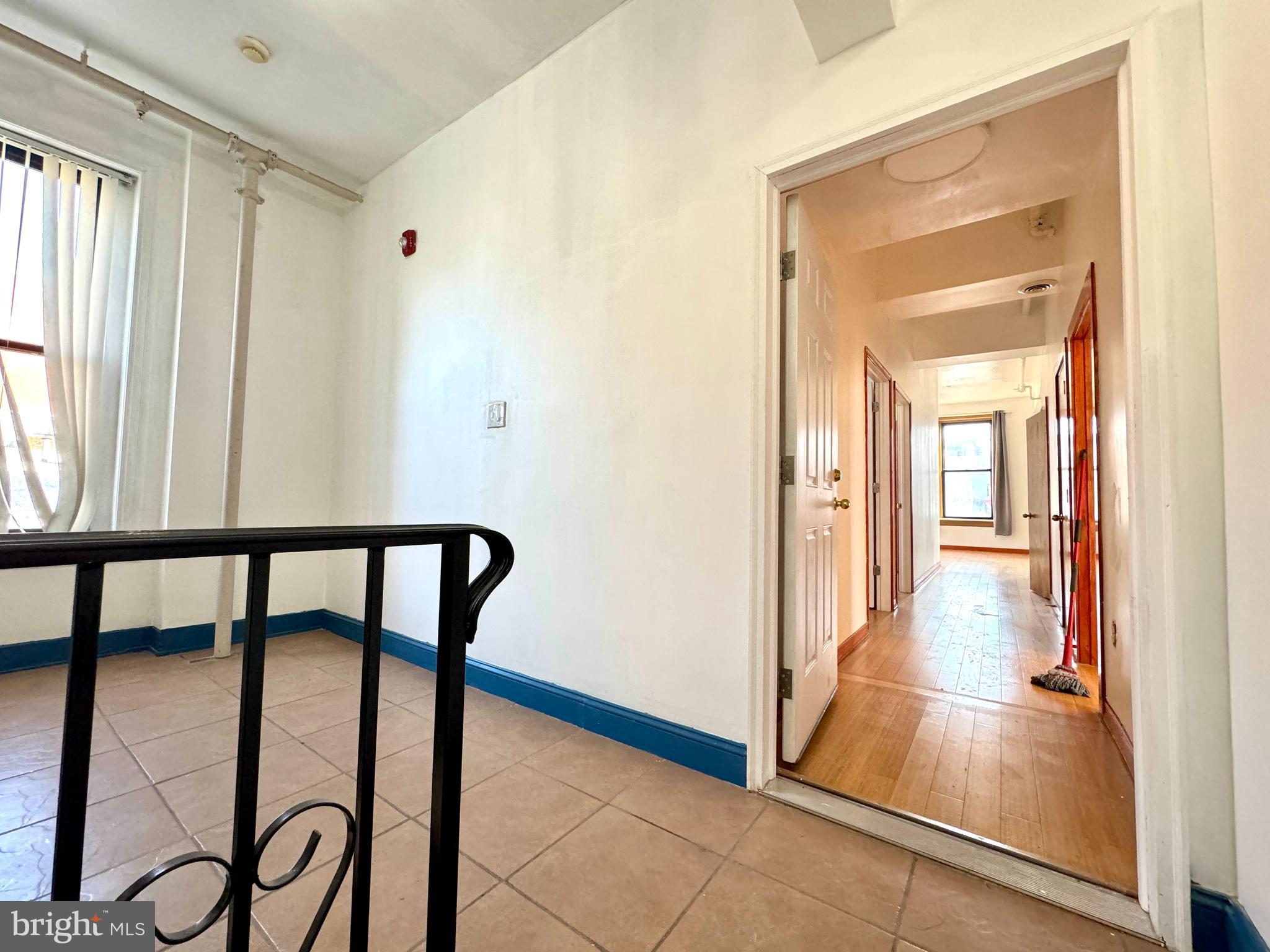 CHINATOWN - Residential Lease