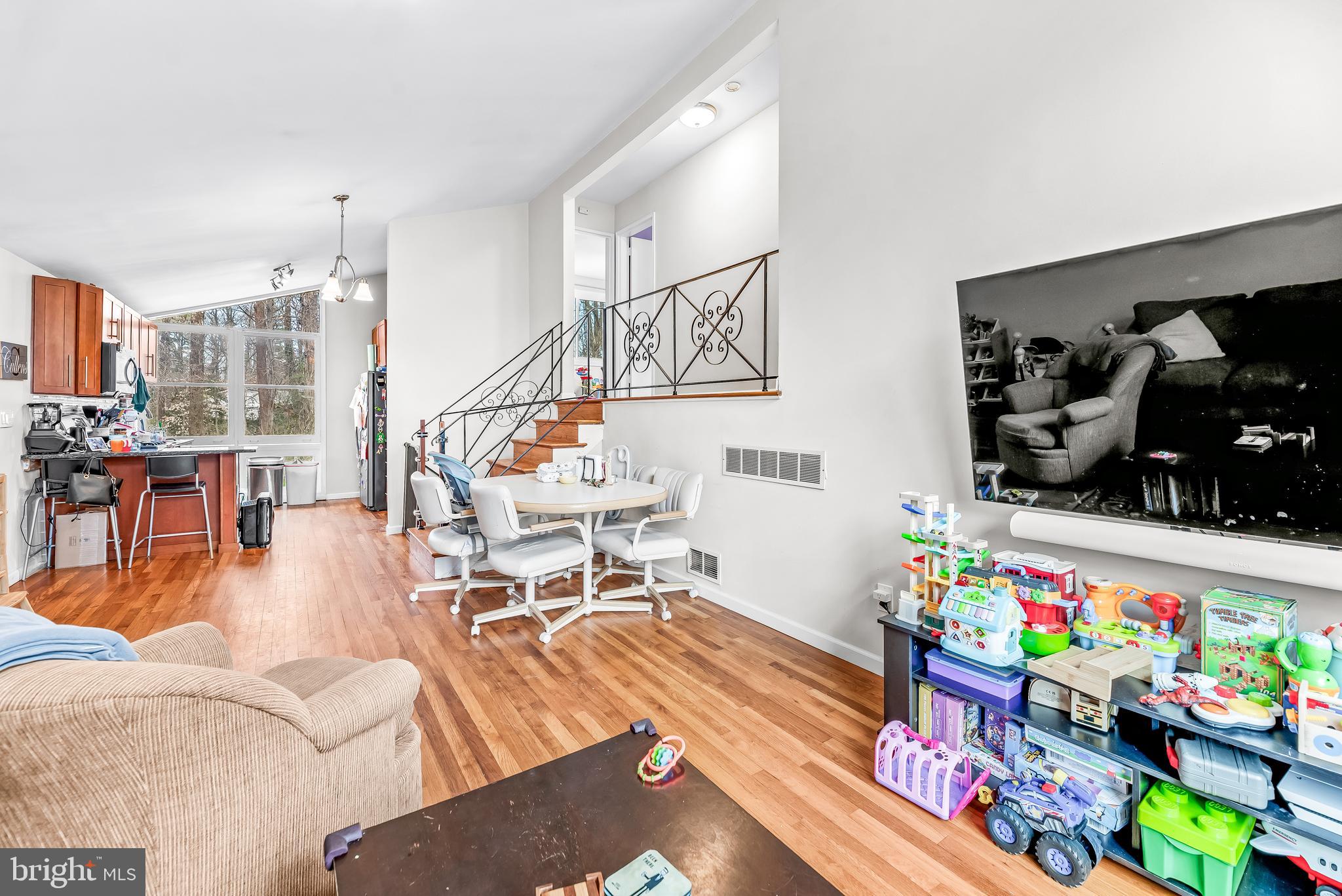 GREENWOOD ACRES - Residential