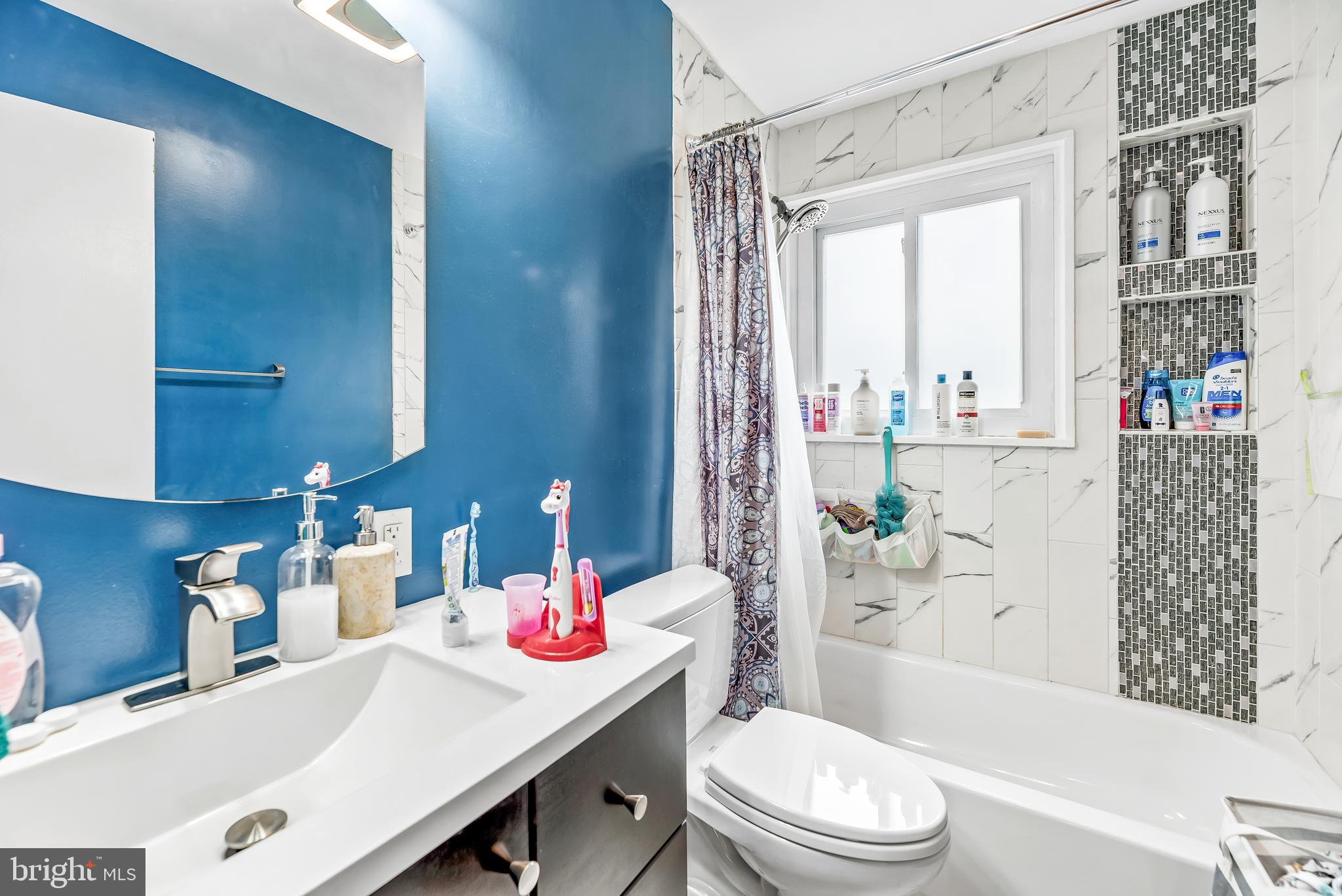 GREENWOOD ACRES - Residential