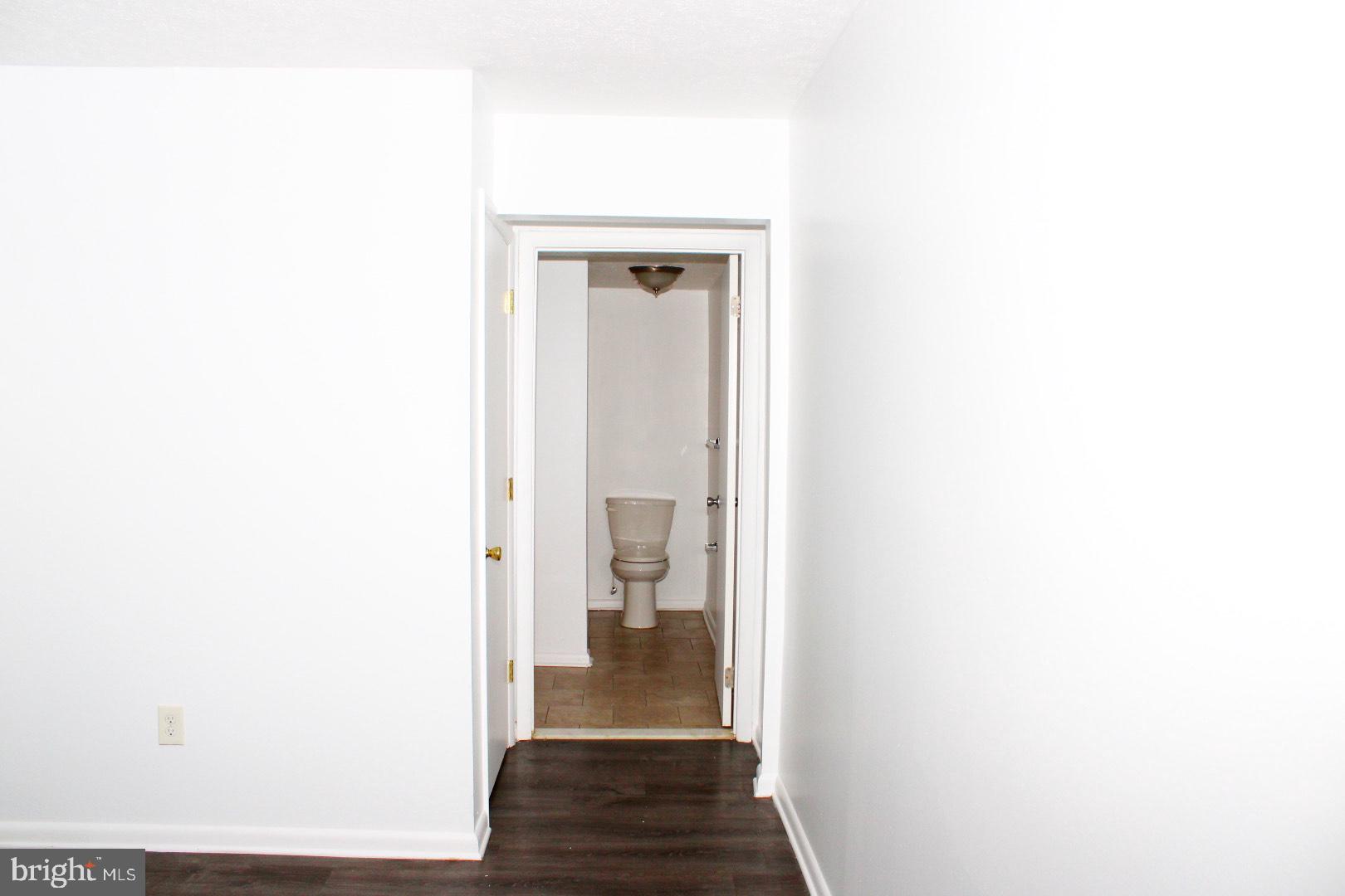 MAGNOLIA WOODS CONDOMINIUMS - Residential Lease