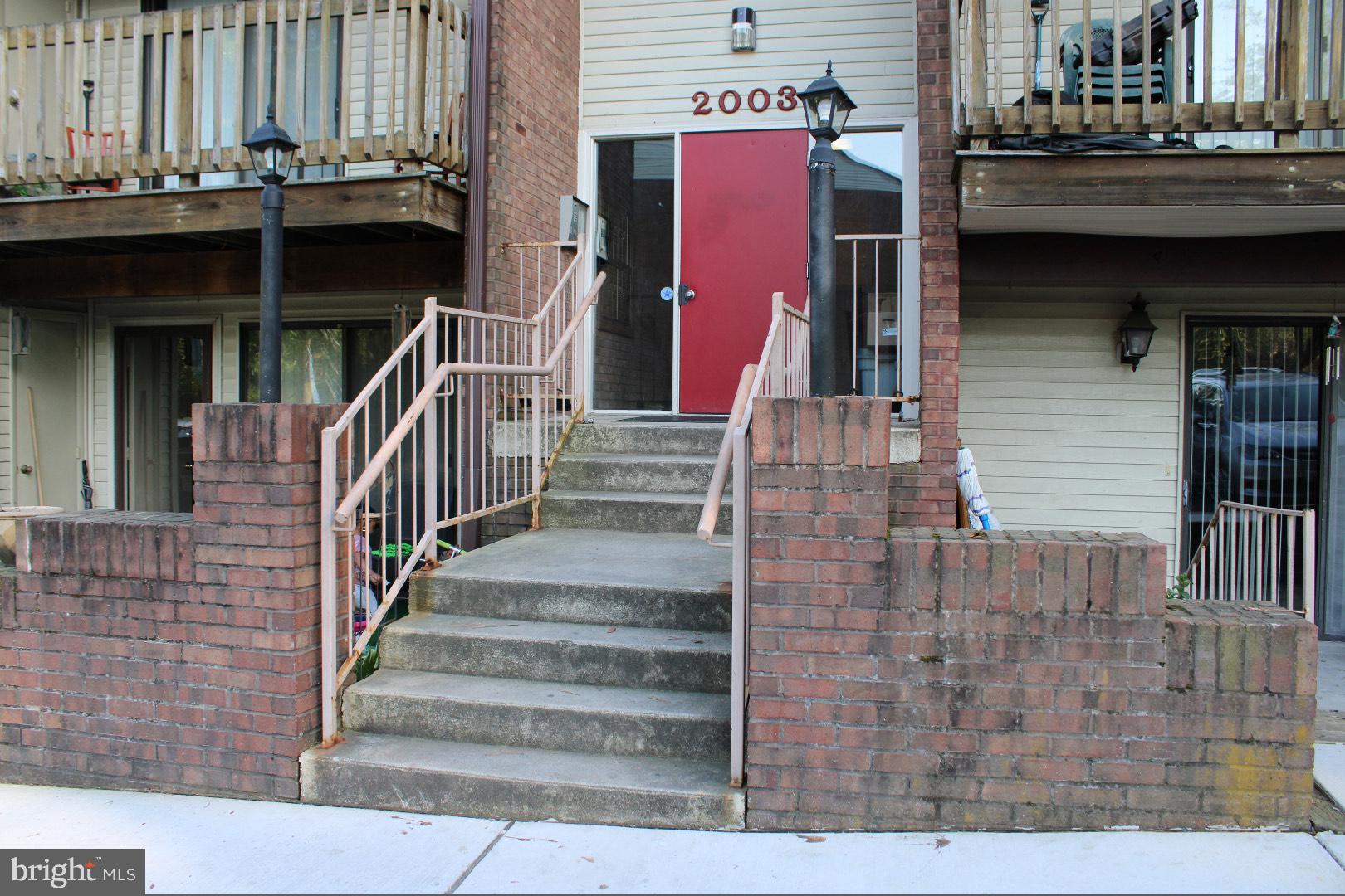 MAGNOLIA WOODS CONDOMINIUMS - Residential Lease