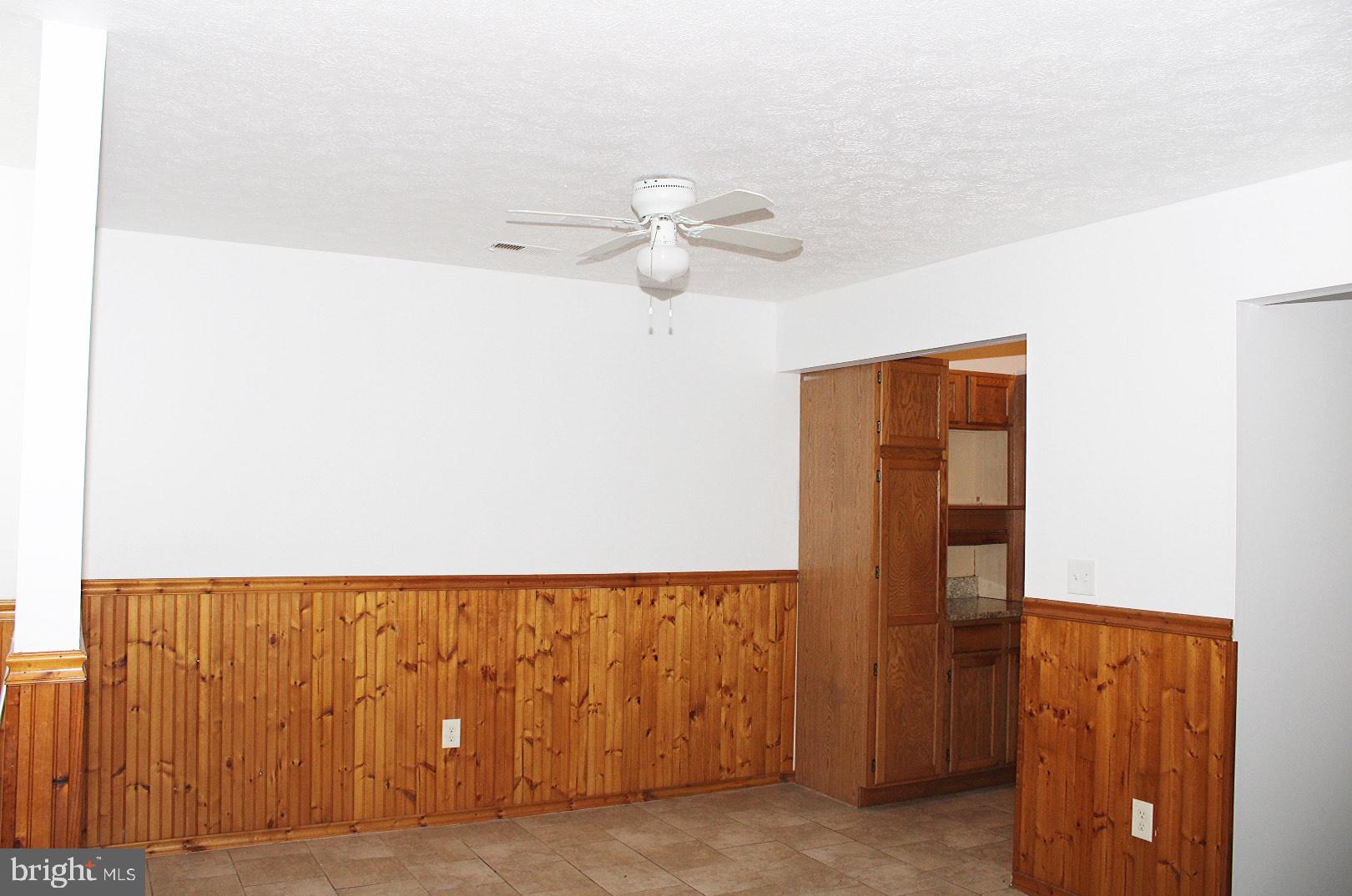 MAGNOLIA WOODS CONDOMINIUMS - Residential Lease