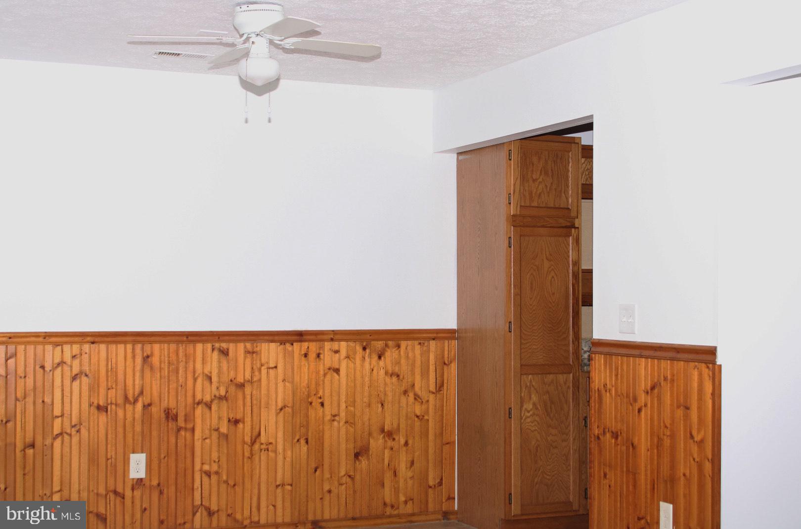 MAGNOLIA WOODS CONDOMINIUMS - Residential Lease