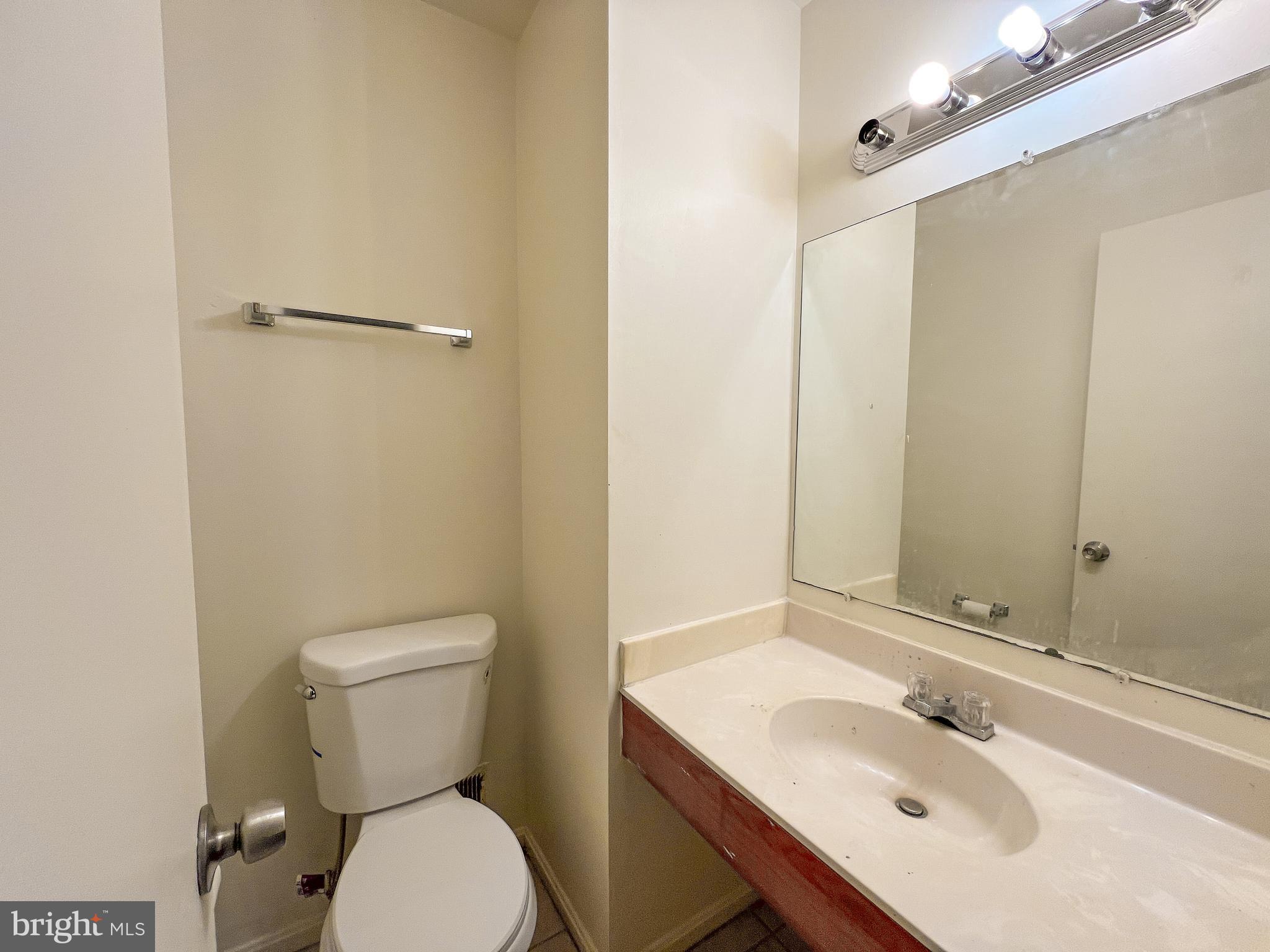 SILVERWOOD - Residential Lease