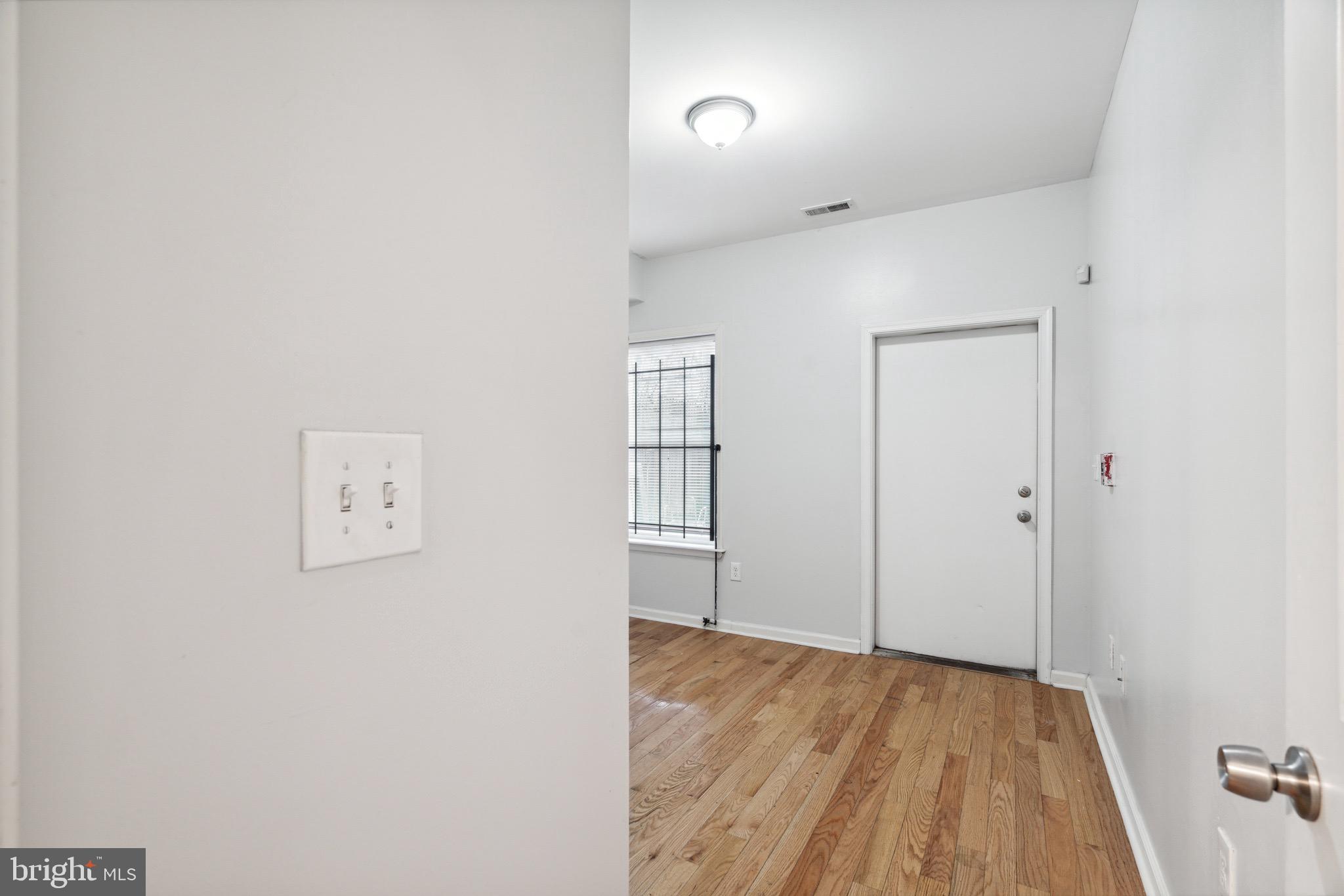 MANTUA - Residential Lease