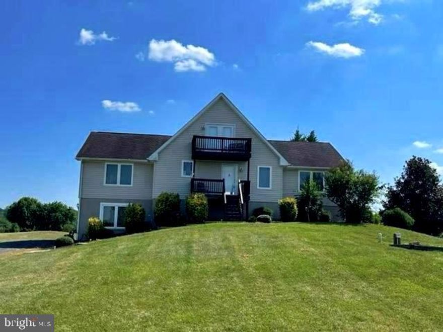 FABULOUS WATER ACCESS HOME ON LAKE ANNA FEATURING 2354 FINISHED SQ FT, OPEN CONCEPT KITCHEN/LIVING/DINING, KITCHEN W/BREAKFAST BAR, GREAT ROOM W/ 2-STORY CATHEDRAL CEILINGS WITH A STONE FIREPLACE, AND DOUBLE SETS OF SLIDERS TO LARGE REAR DECK, 3  VERY SPACIOUS BEDROOMS, 2 FULL BATHS, MASTER BEDROOM W/ EN-SUITE, LARGE LOFT OVERLOOKING THE GREAT ROOM, UNFINISHED BASEMENT, 2 CAR ATTACHED GARAGE, LARGE REAR DECK, LL PATIO, AND HOME SITS ON 1 ACRE.   LOCATED IN FRAZERS LANDING SUBDIVISION ON THE PUBLIC SIDE OF LAKE ANNA, CONVENIENT TO RESTAURANTS AND GROCERY STORES.  BOAT SLIP #16 IS AVAILABLE FOR USE BY TENANT AND COMMON AREA IS WITHIN A VERY SHORT WALK