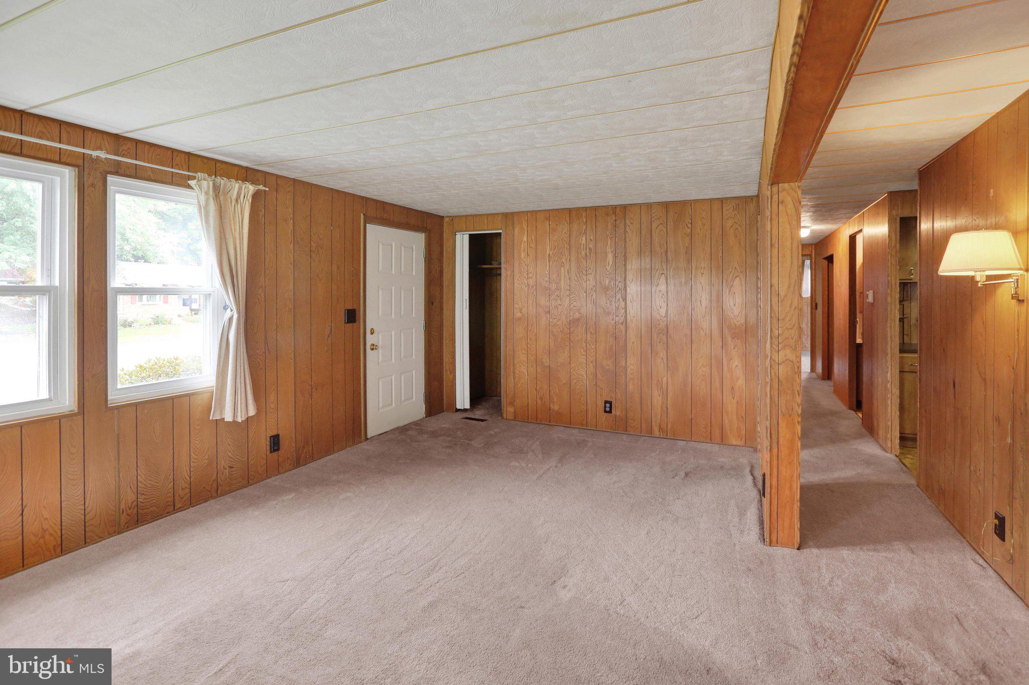 289 HORSESHOE DRIVE