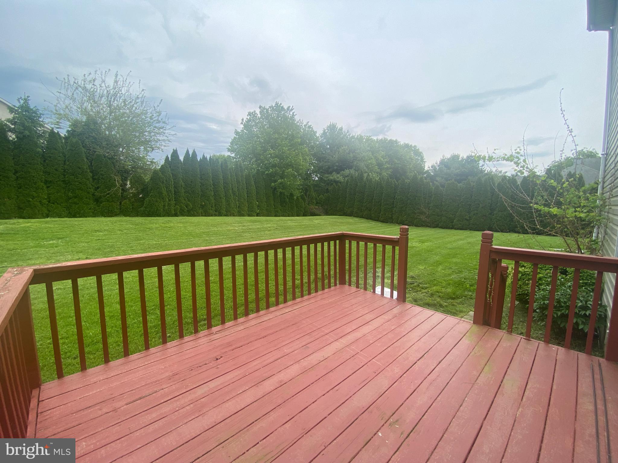 102 SWEETHOLLOW DRIVE