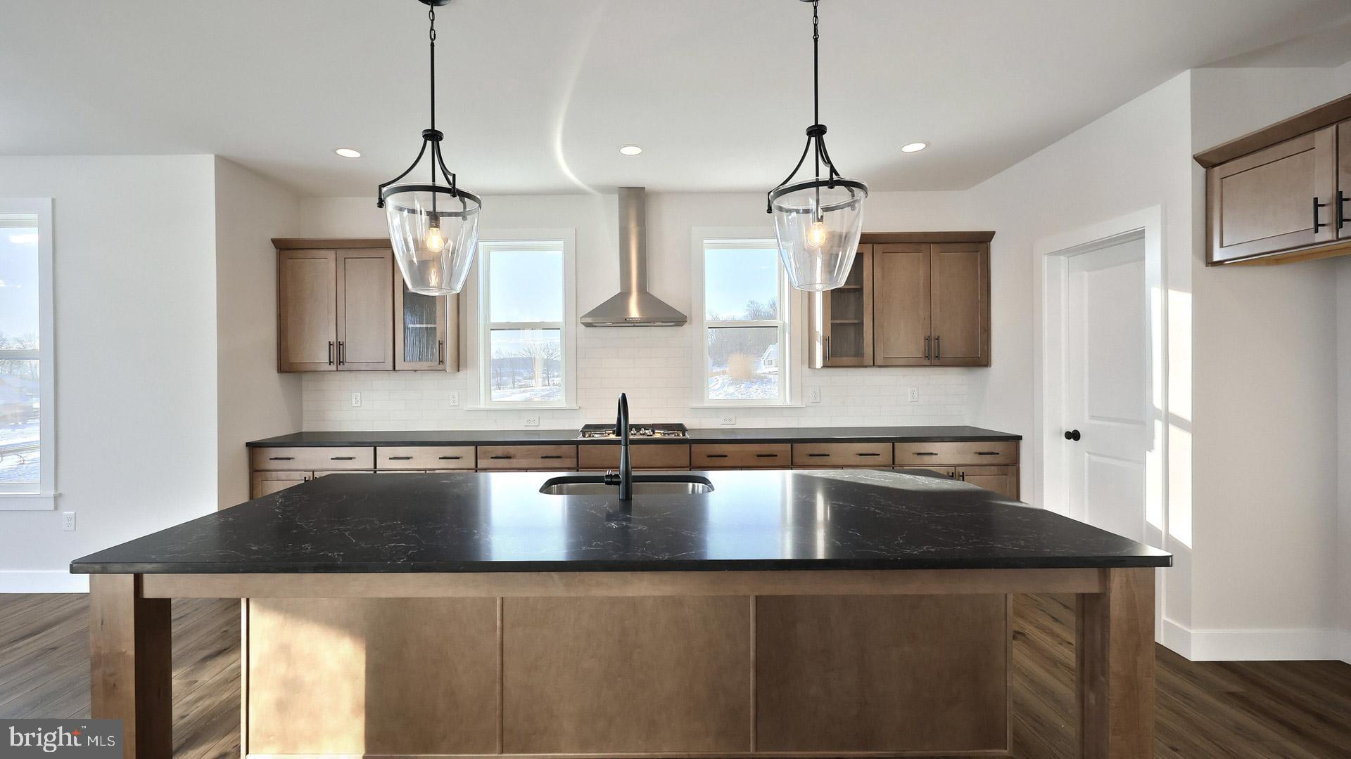 HAWK VALLEY - Residential