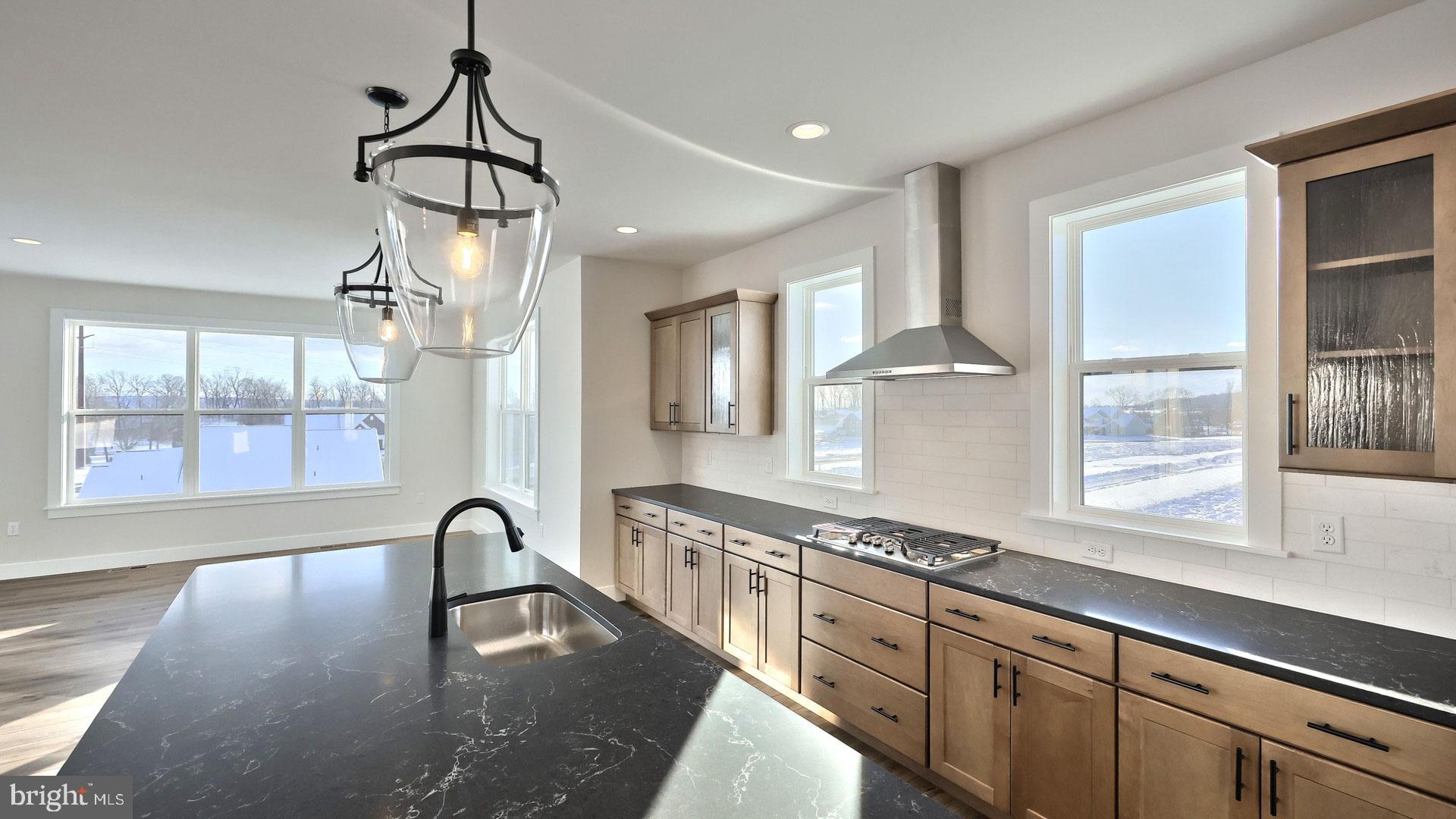 HAWK VALLEY - Residential